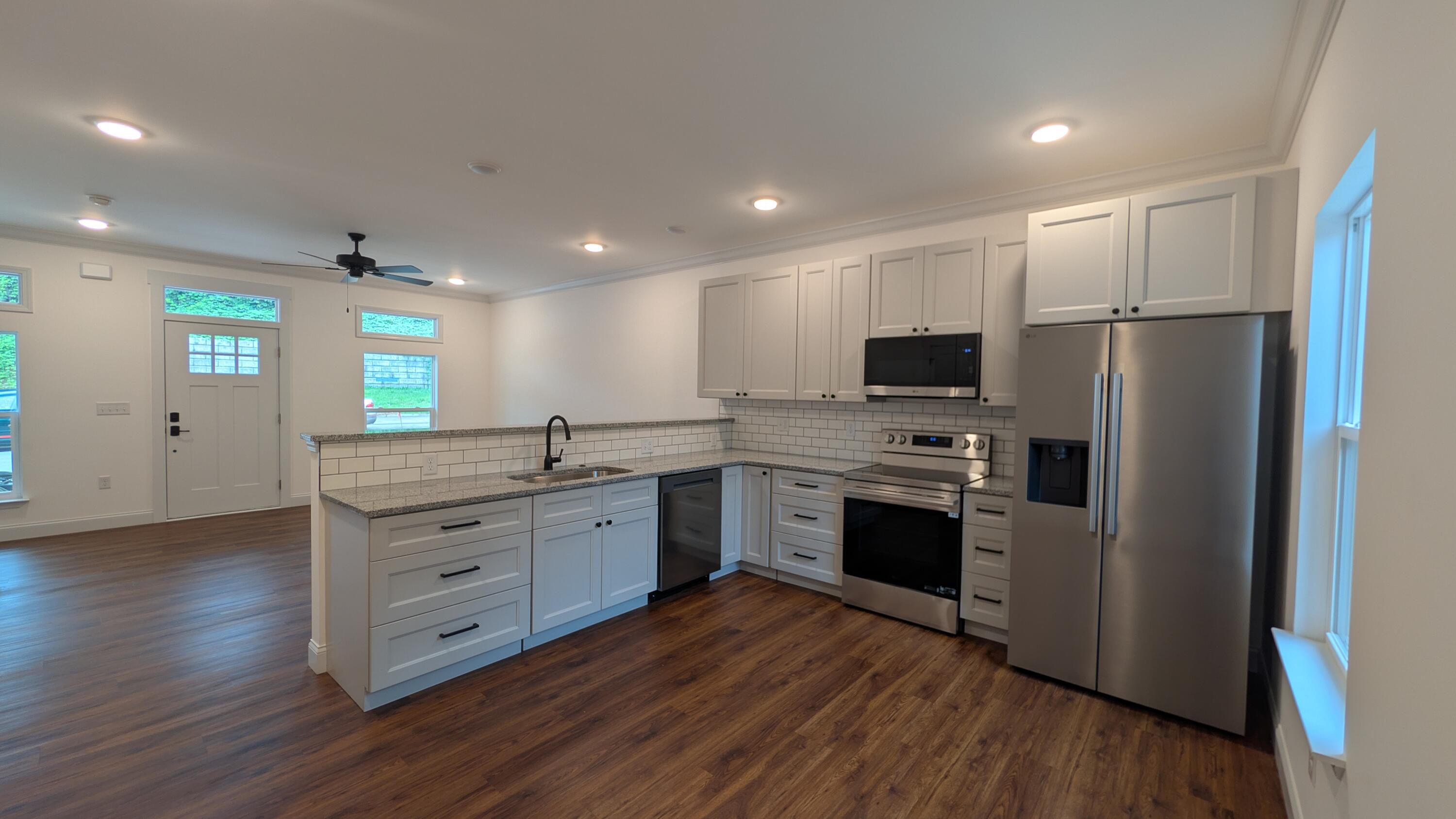116 & 118 Courtland Crest Drive SW, #7