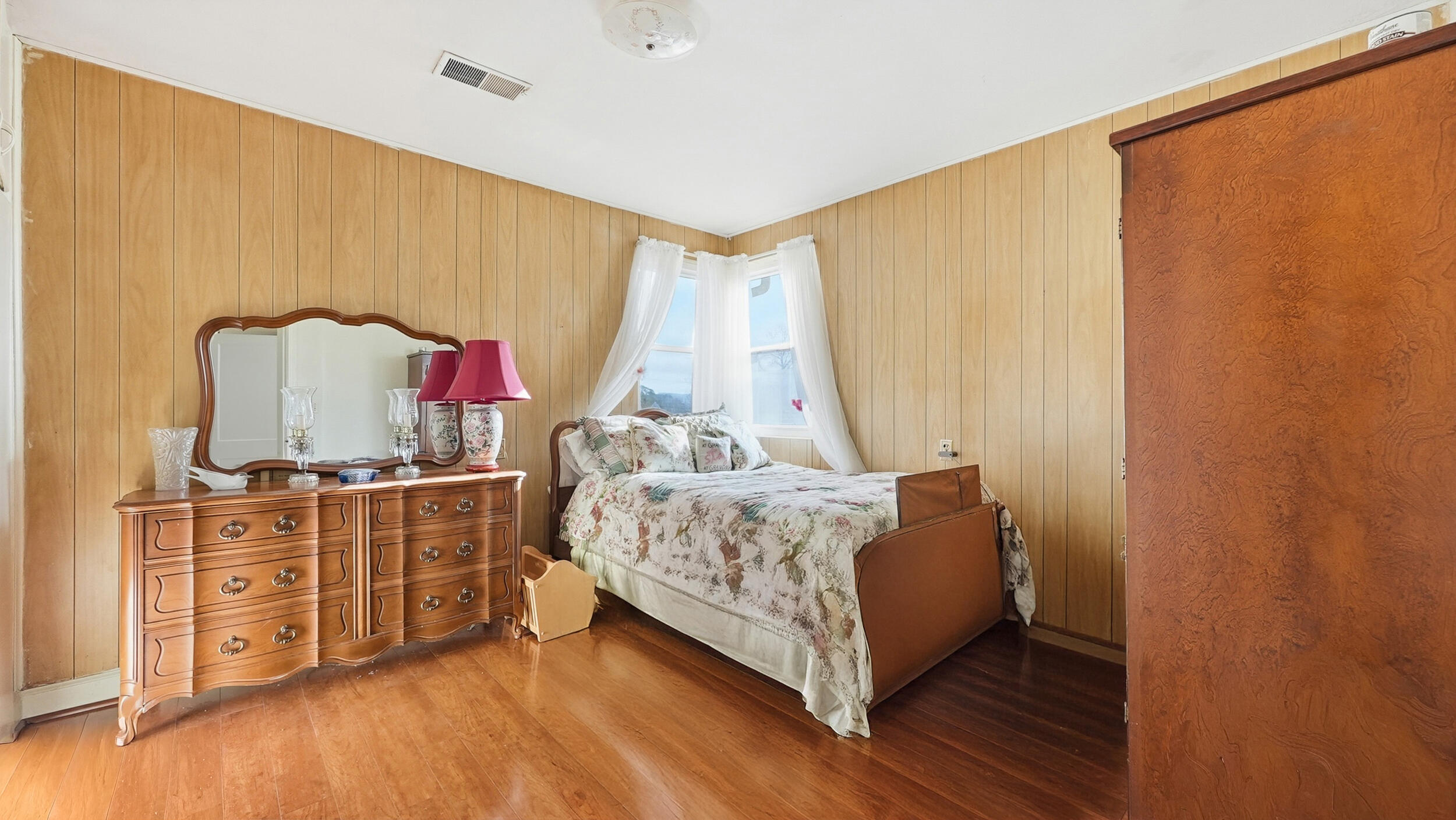 2031 Carolana Circle