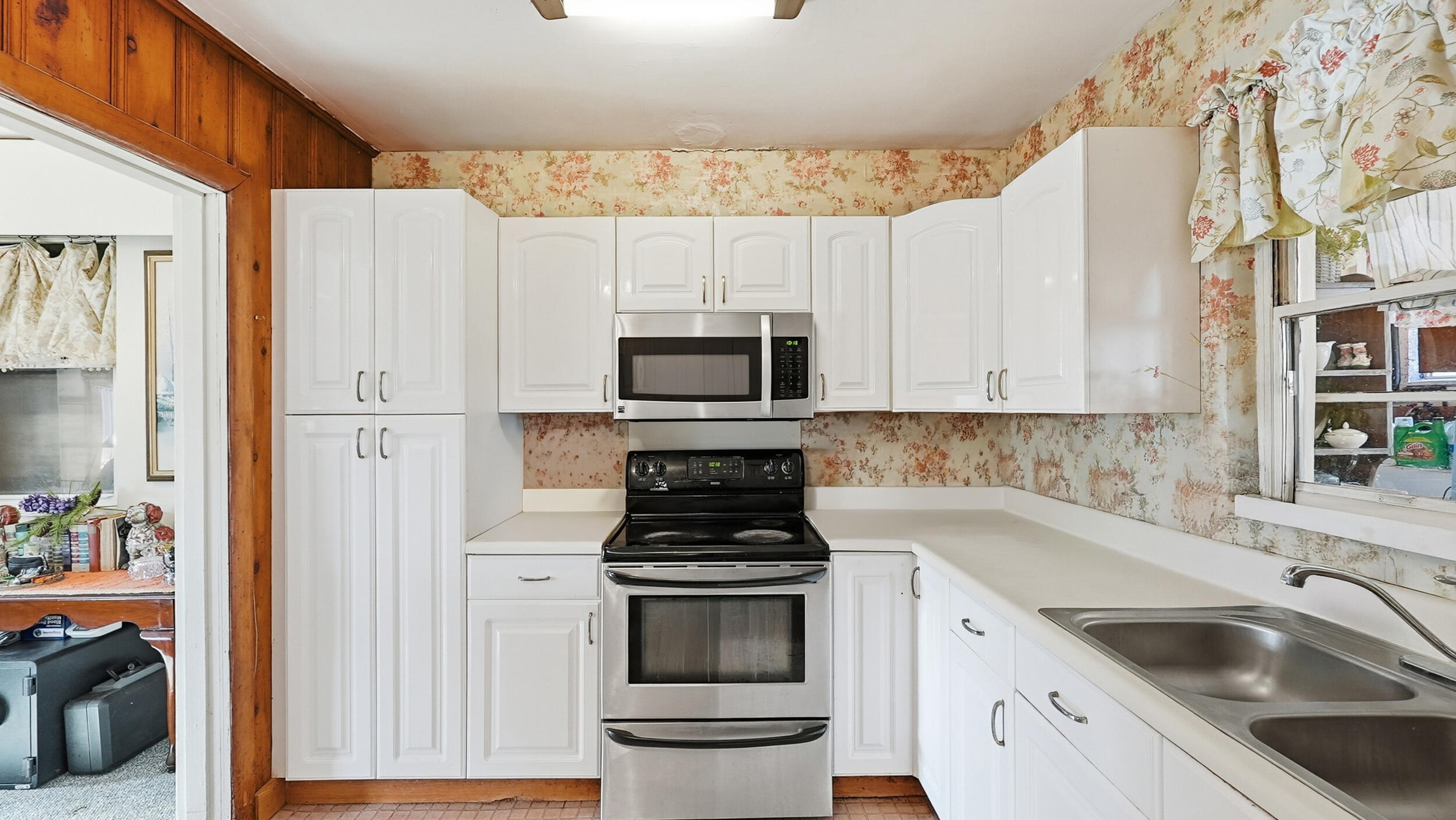 2031 Carolana Circle