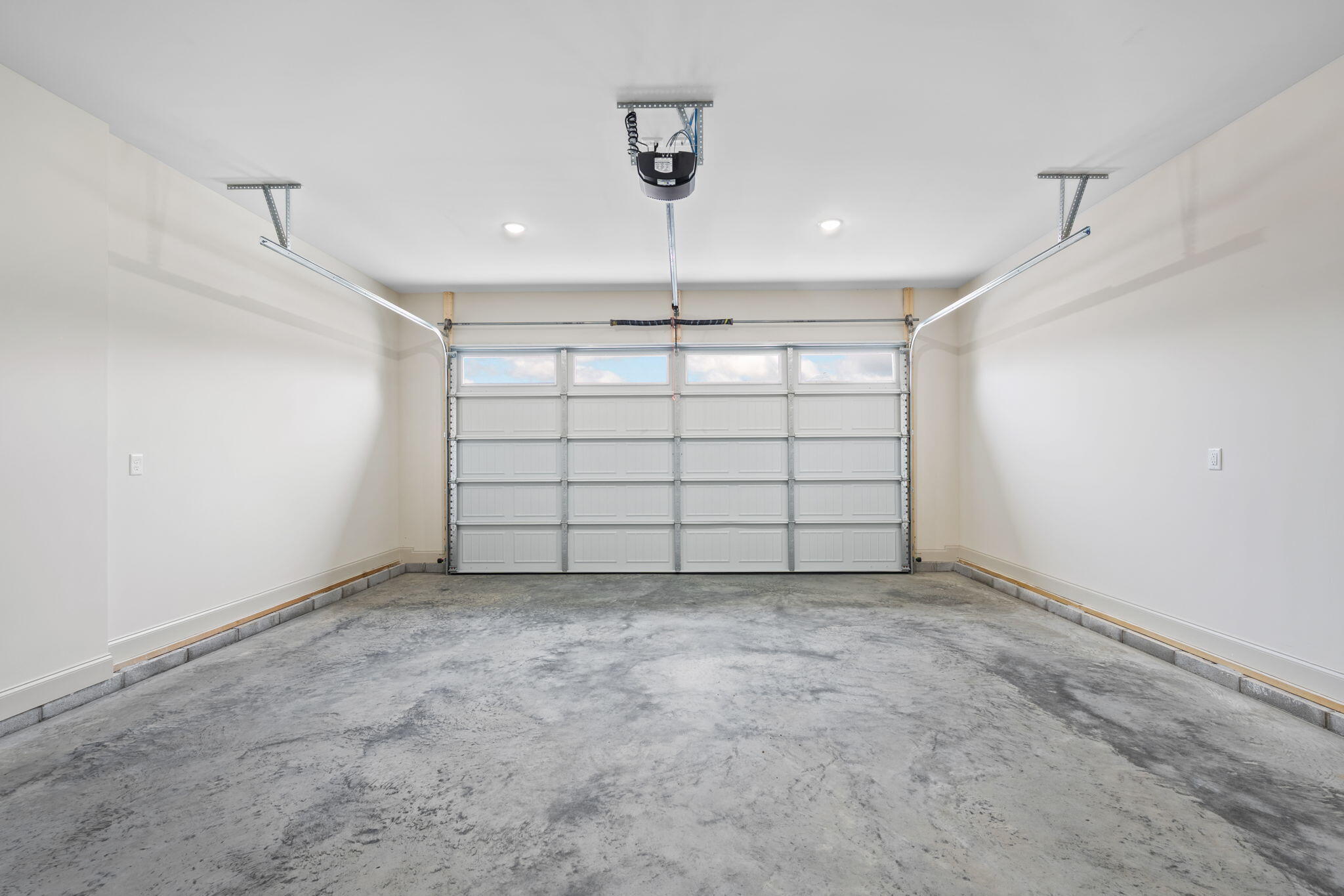 6706 Dharma Loop, 66