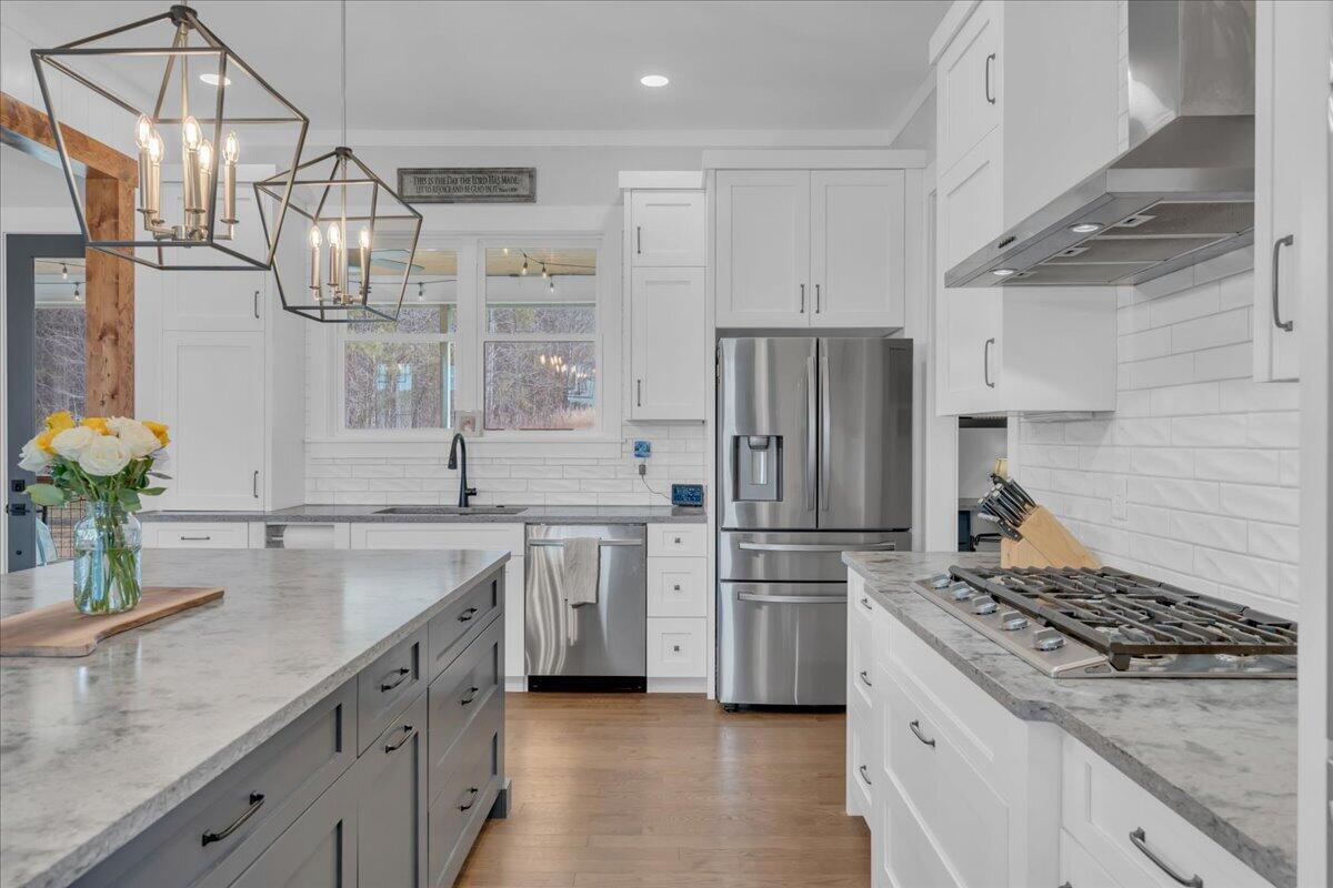 1115 River Bluffs Drive