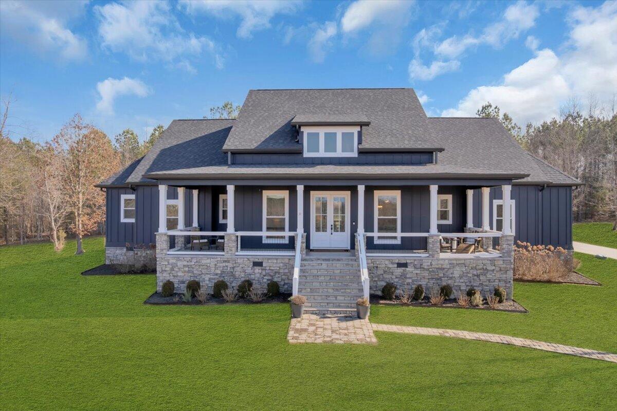 1115 River Bluffs Drive