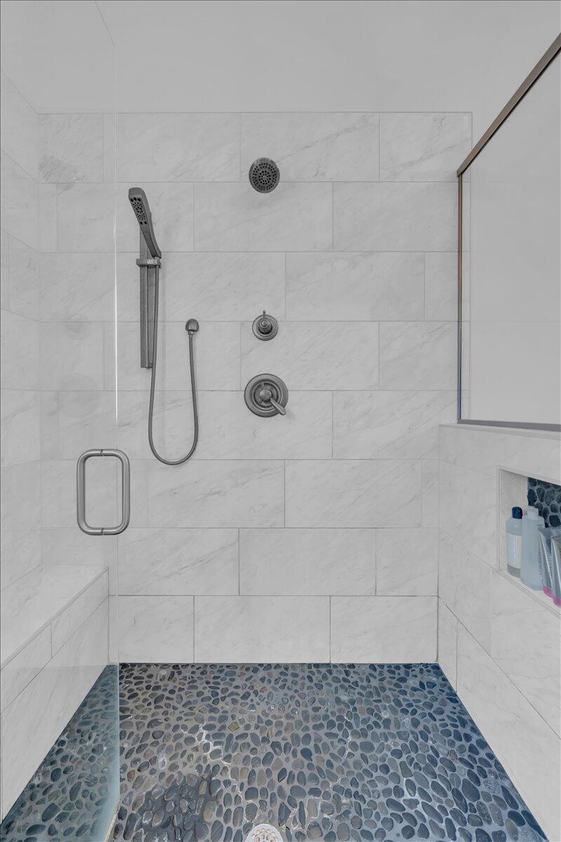 1115 River Bluffs Drive