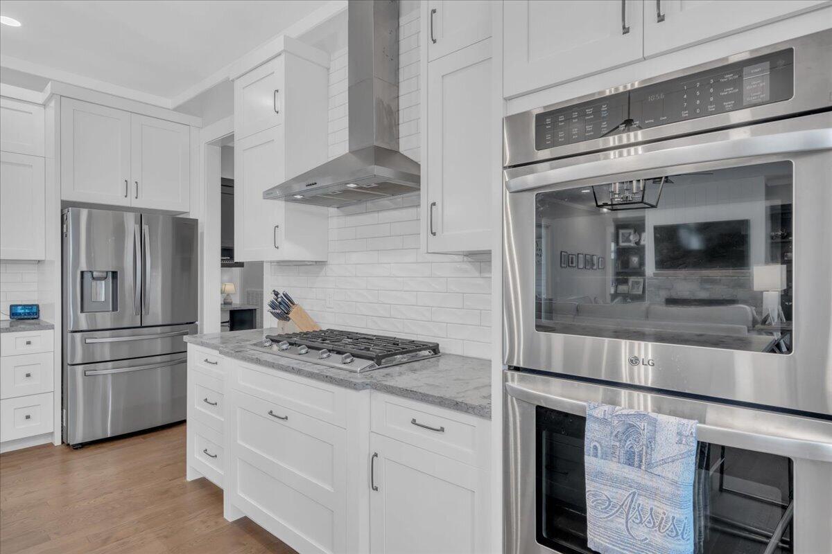 1115 River Bluffs Drive