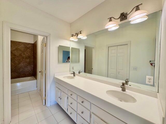 1426 Heritage Landing Drive