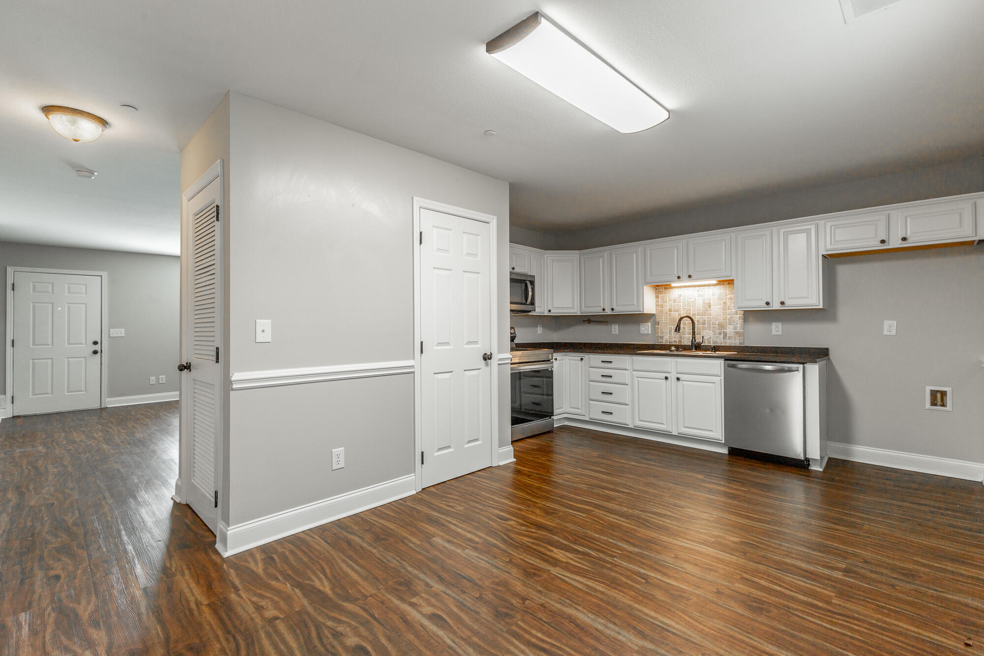 1109 Maple Tree Lane