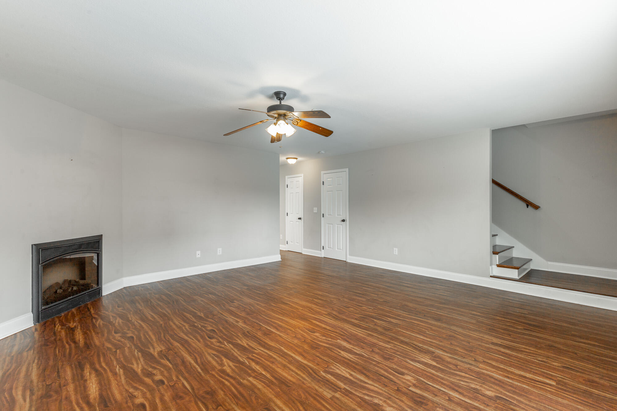 1109 Maple Tree Lane