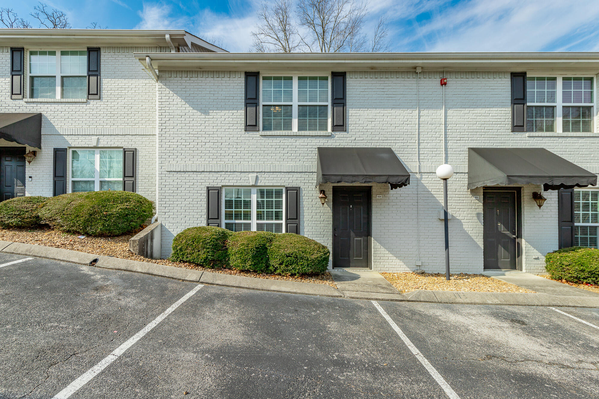 1109 Maple Tree Lane