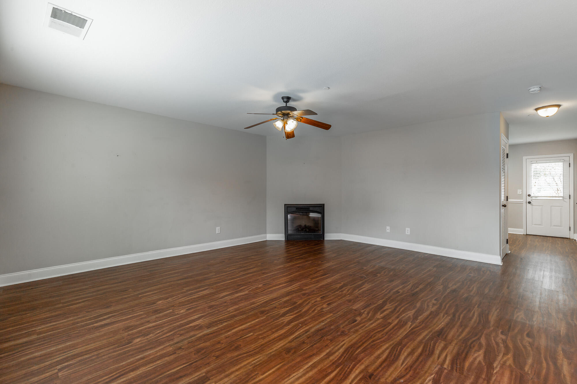 1109 Maple Tree Lane