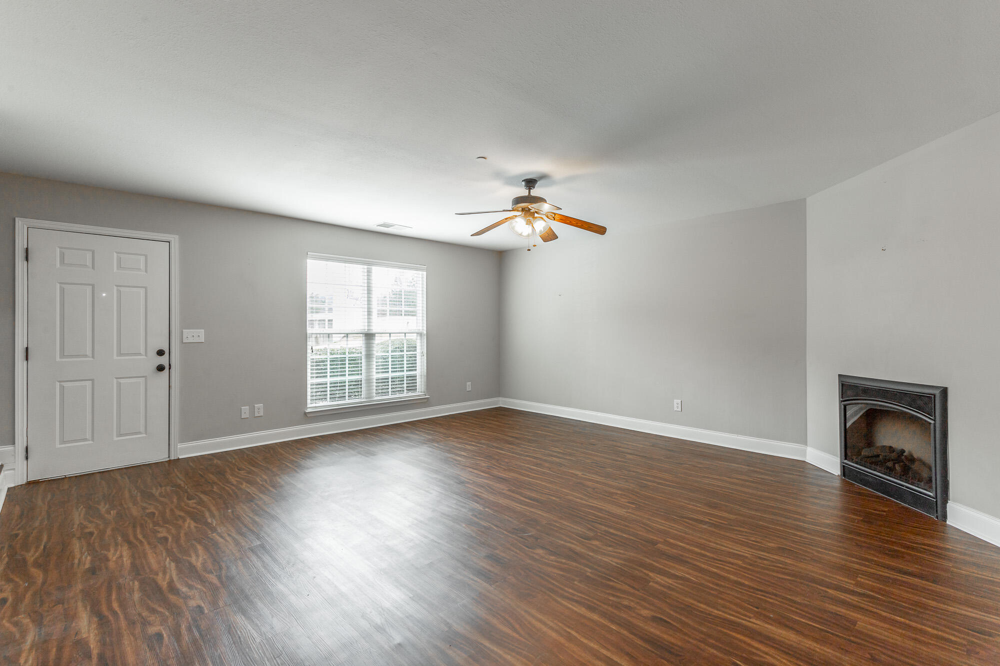 1109 Maple Tree Lane