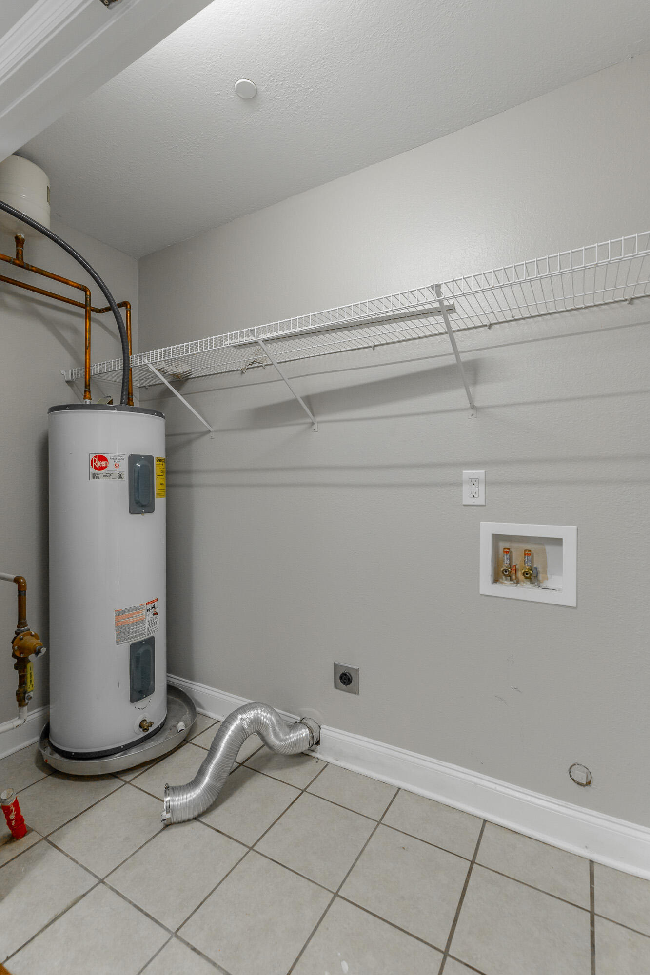 1109 Maple Tree Lane