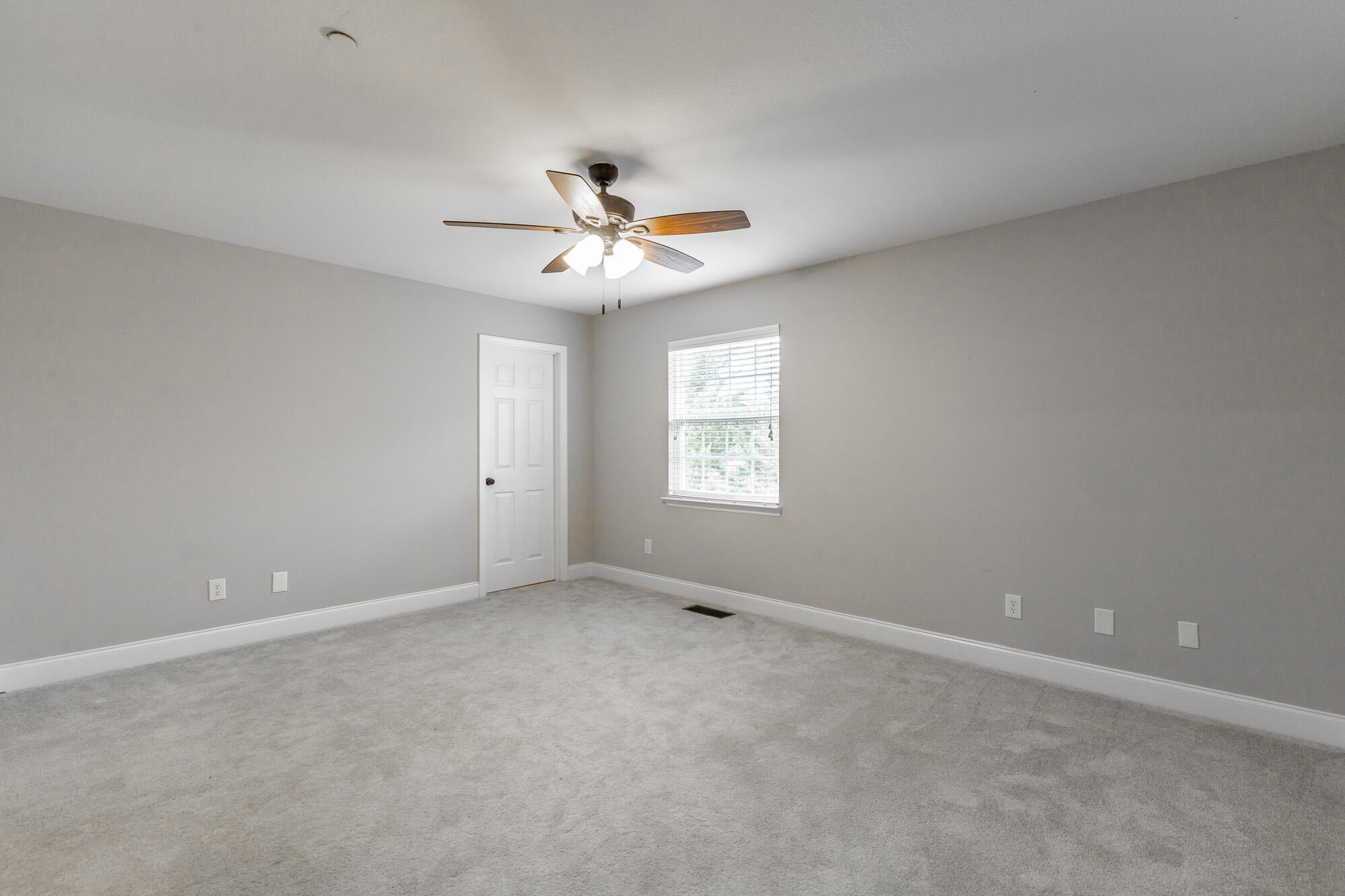 1109 Maple Tree Lane