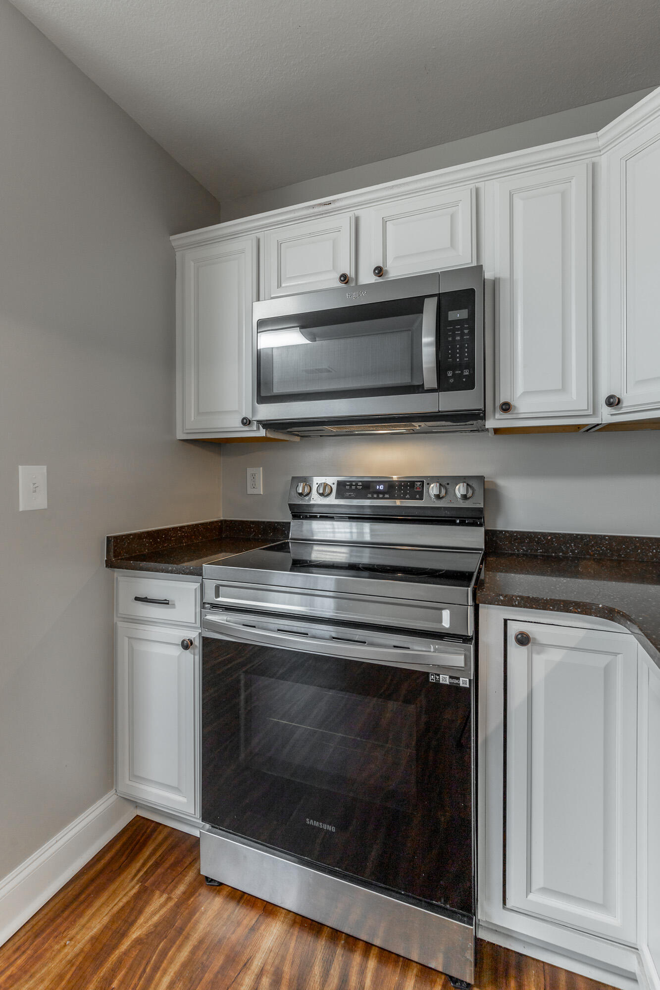 1109 Maple Tree Lane