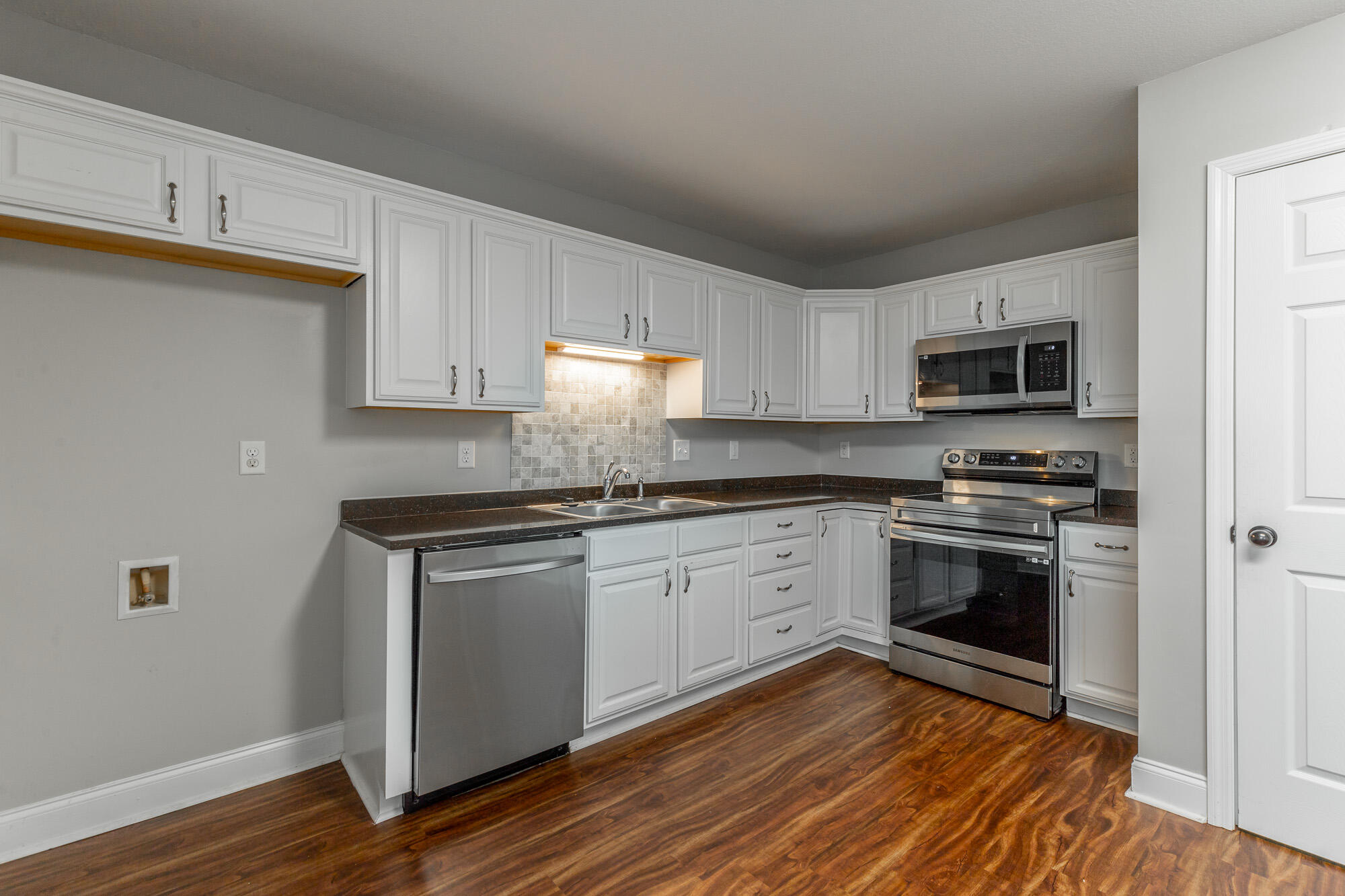 1113 Maple Tree Lane