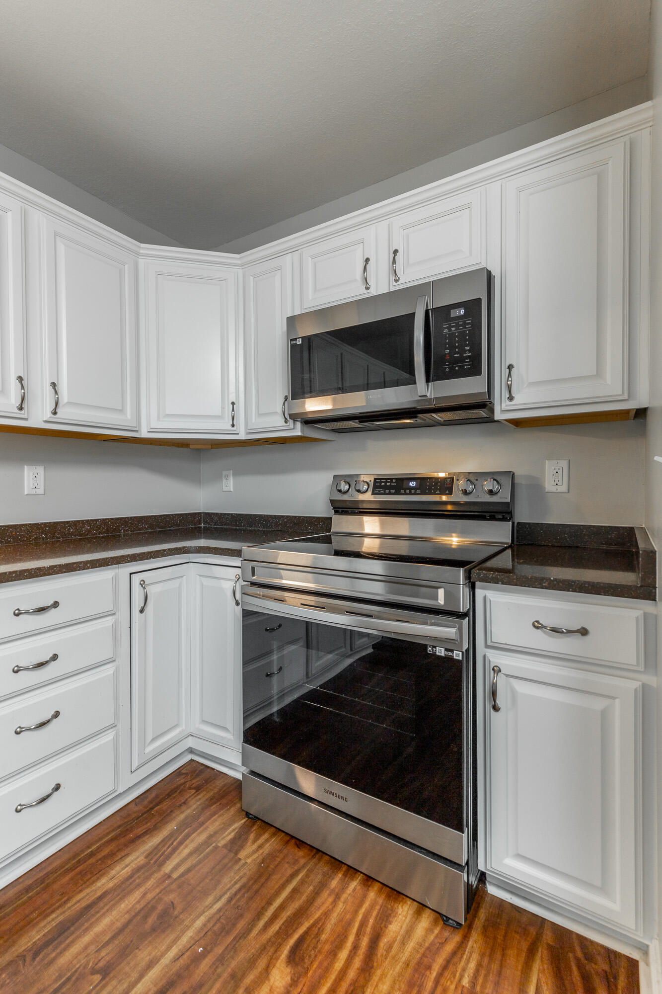 1113 Maple Tree Lane