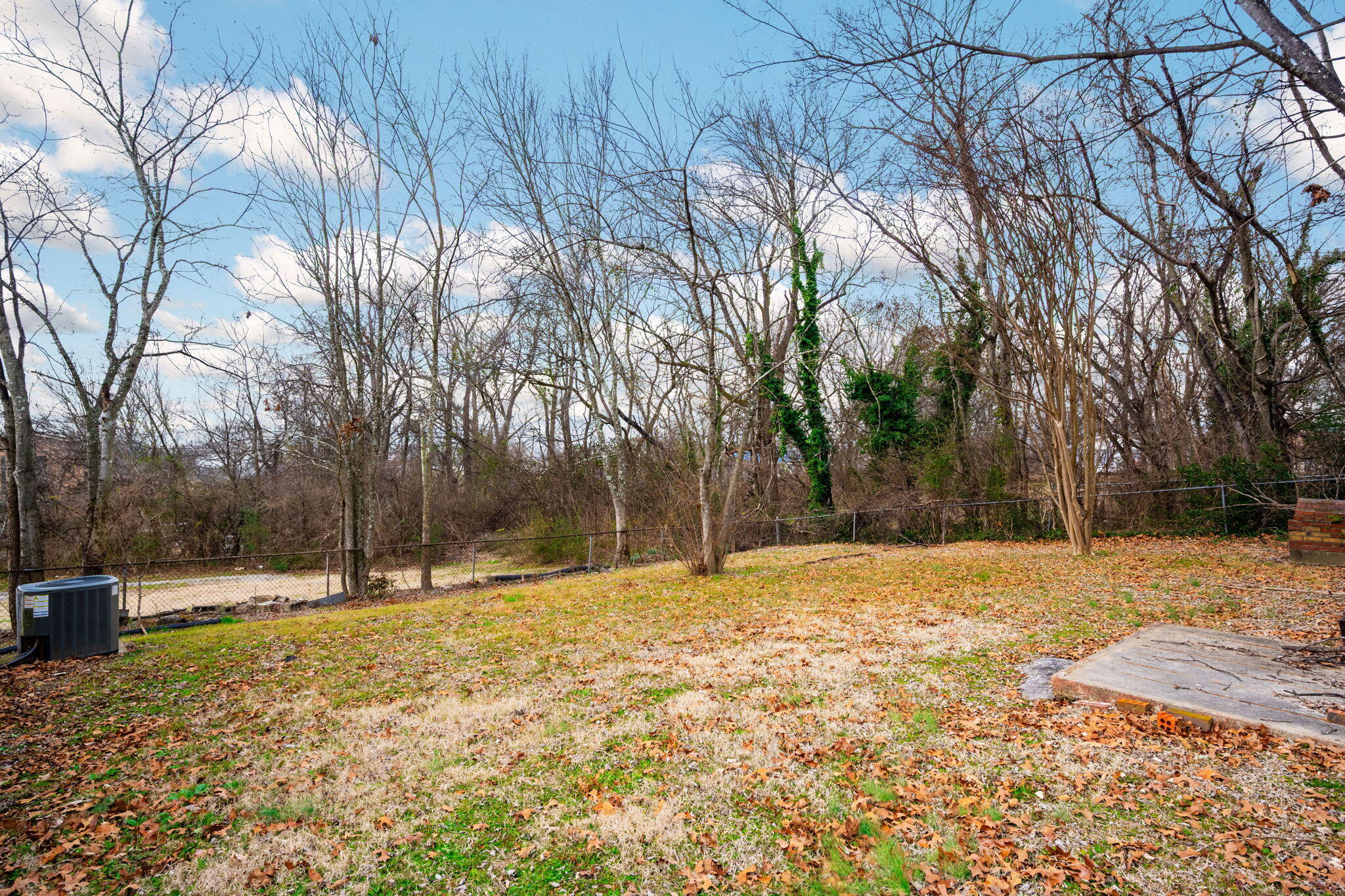 855 N Chamberlain Avenue