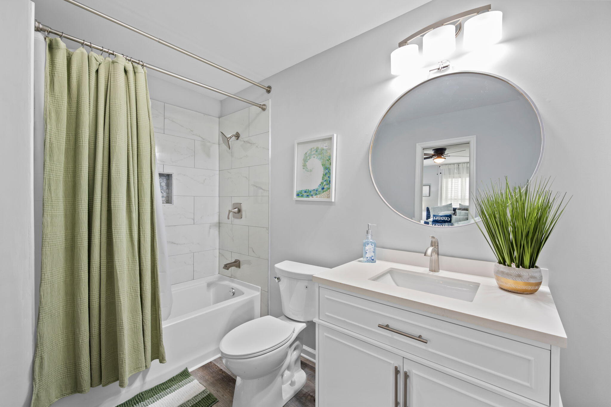 855 N Chamberlain Avenue