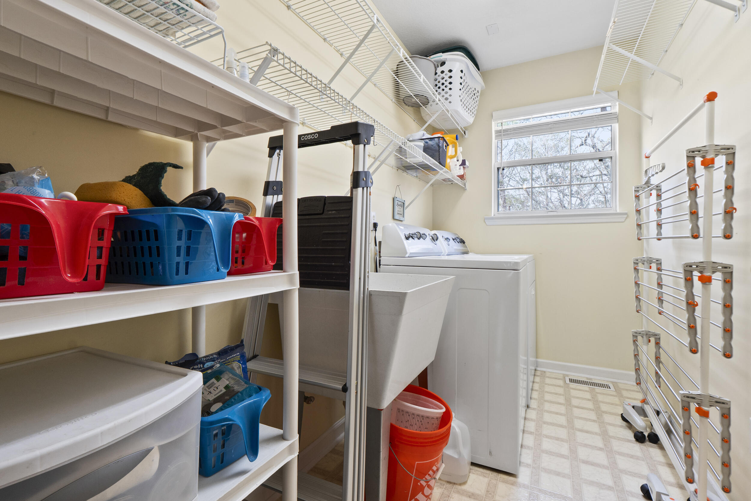 8869 River Cove Drive