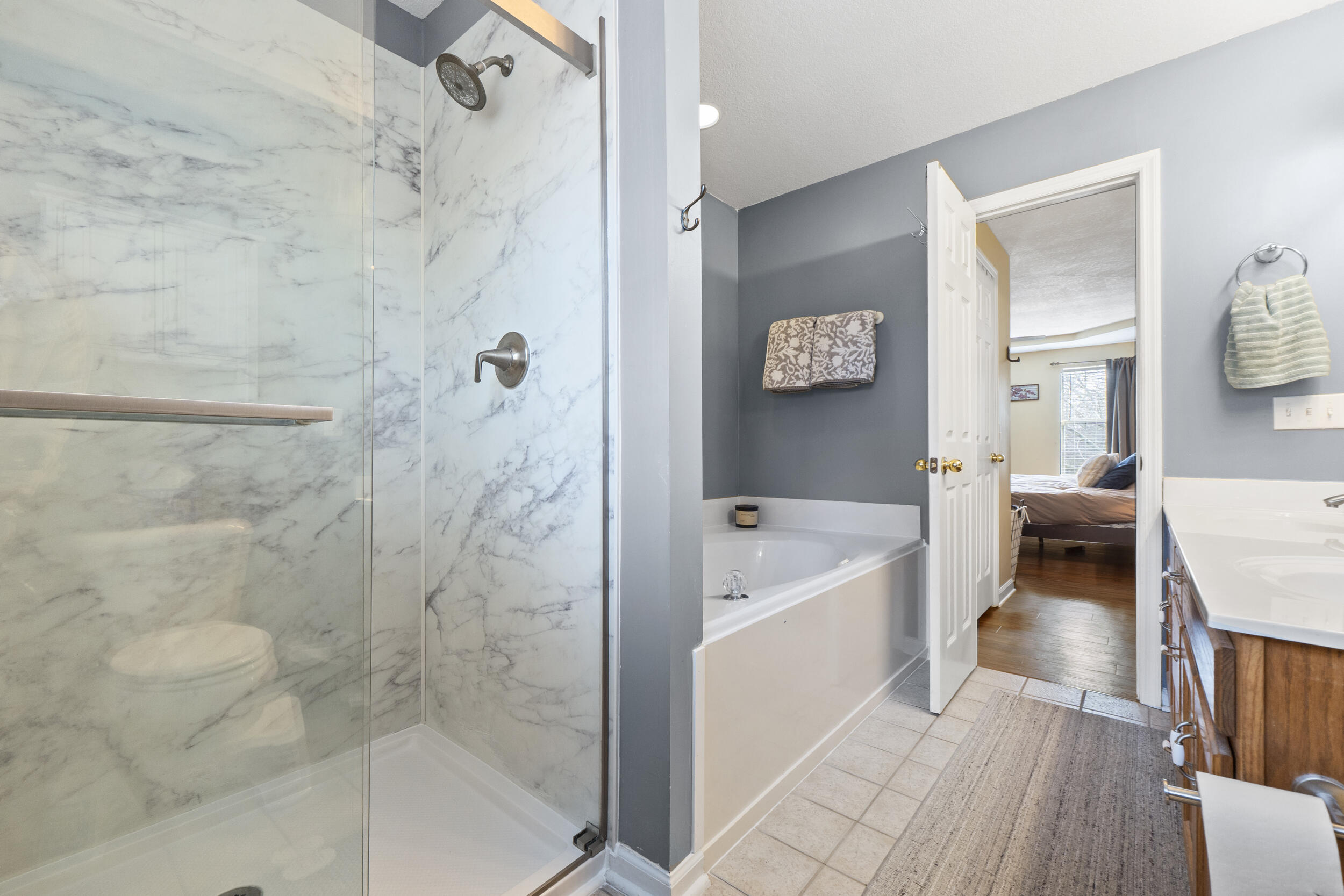 8869 River Cove Drive