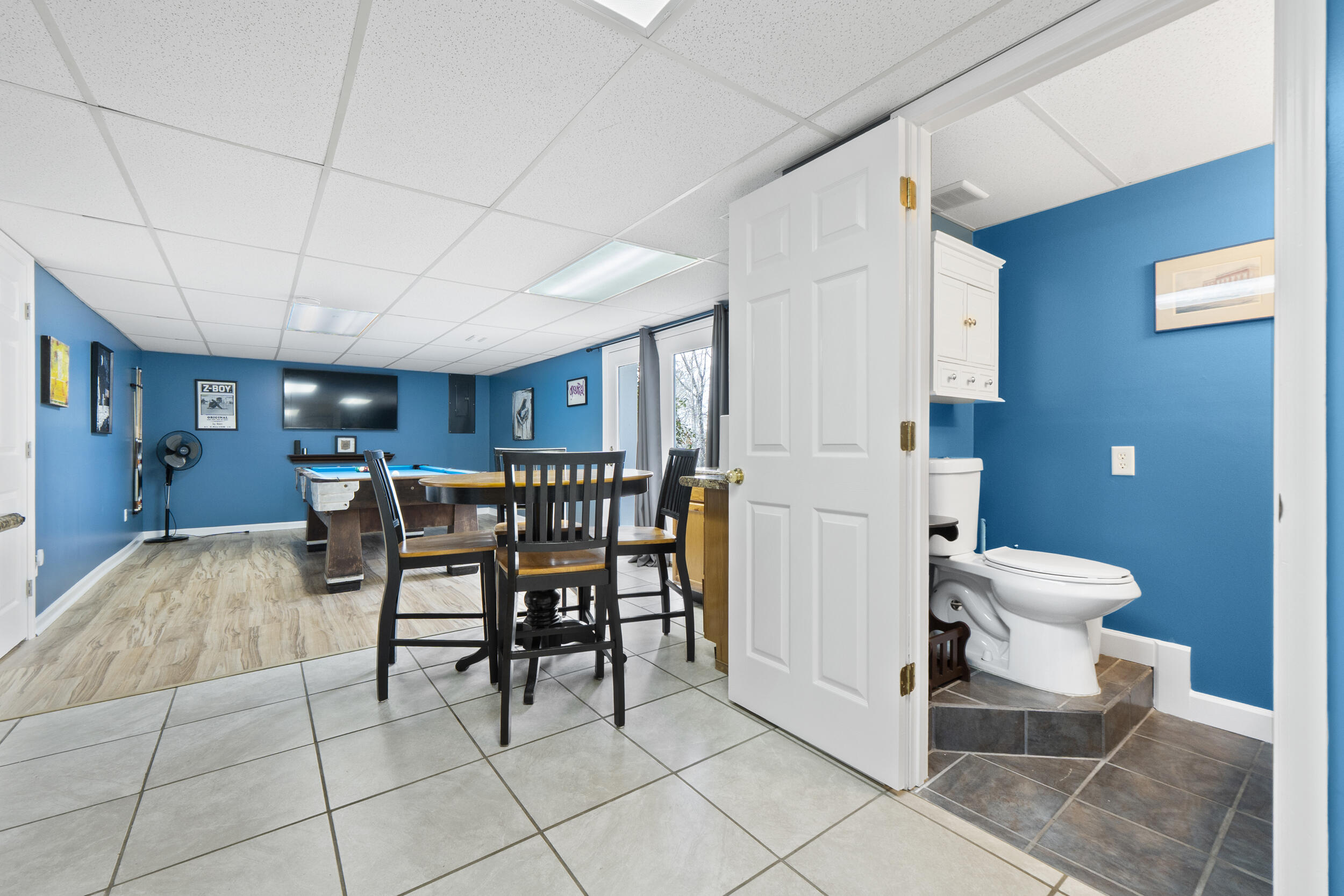 8869 River Cove Drive