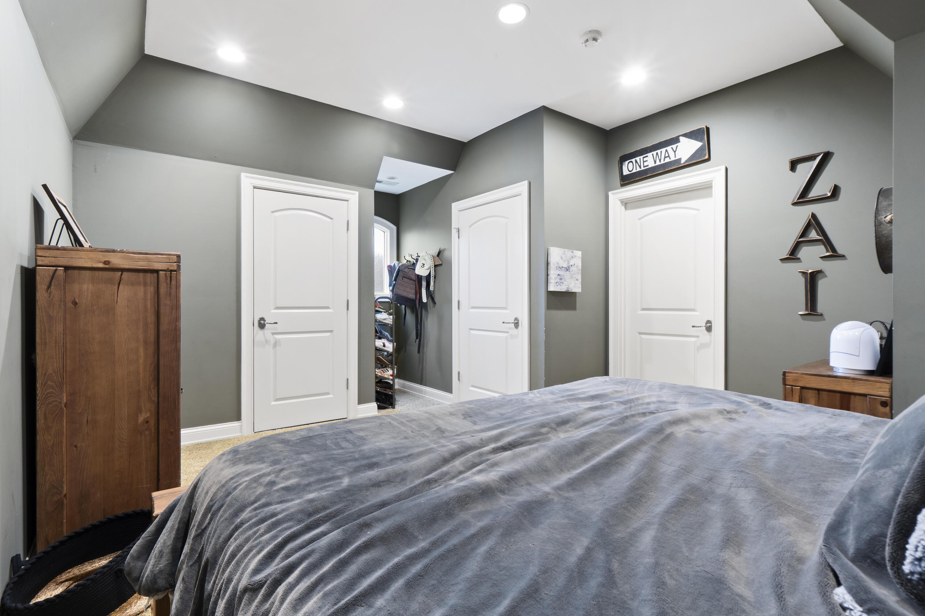 8831 Forest Creek Lane