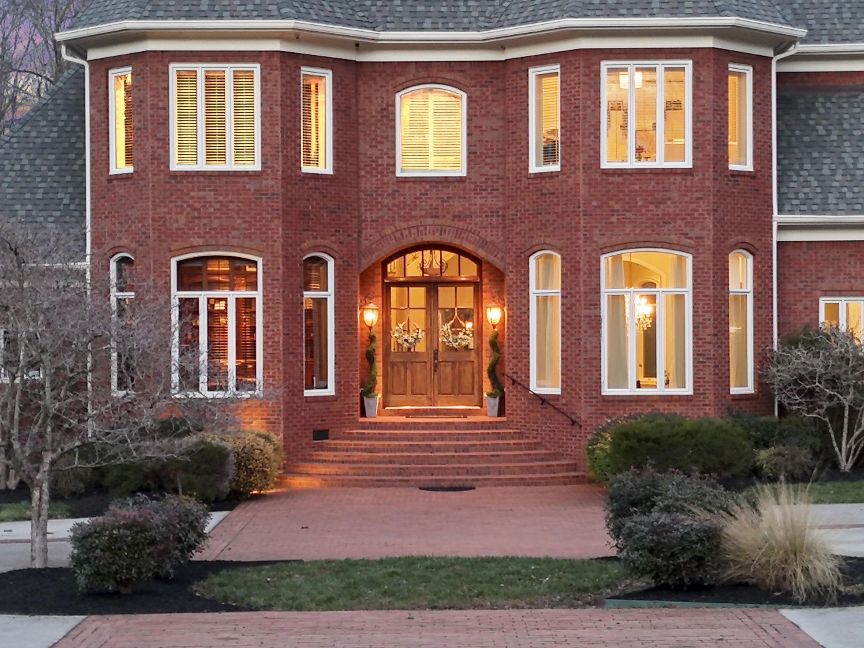 8831 Forest Creek Lane