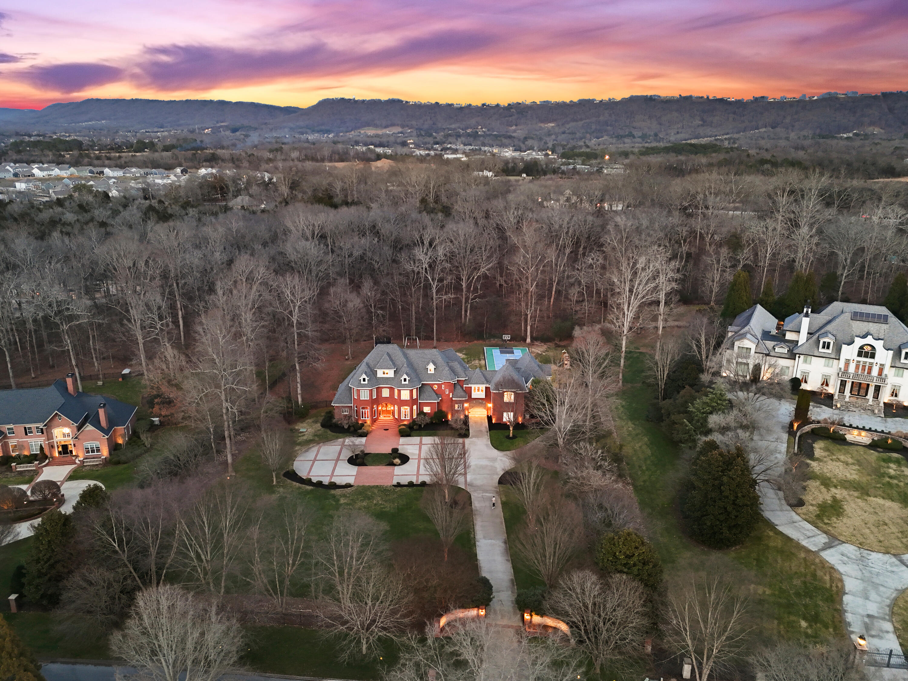 8831 Forest Creek Lane