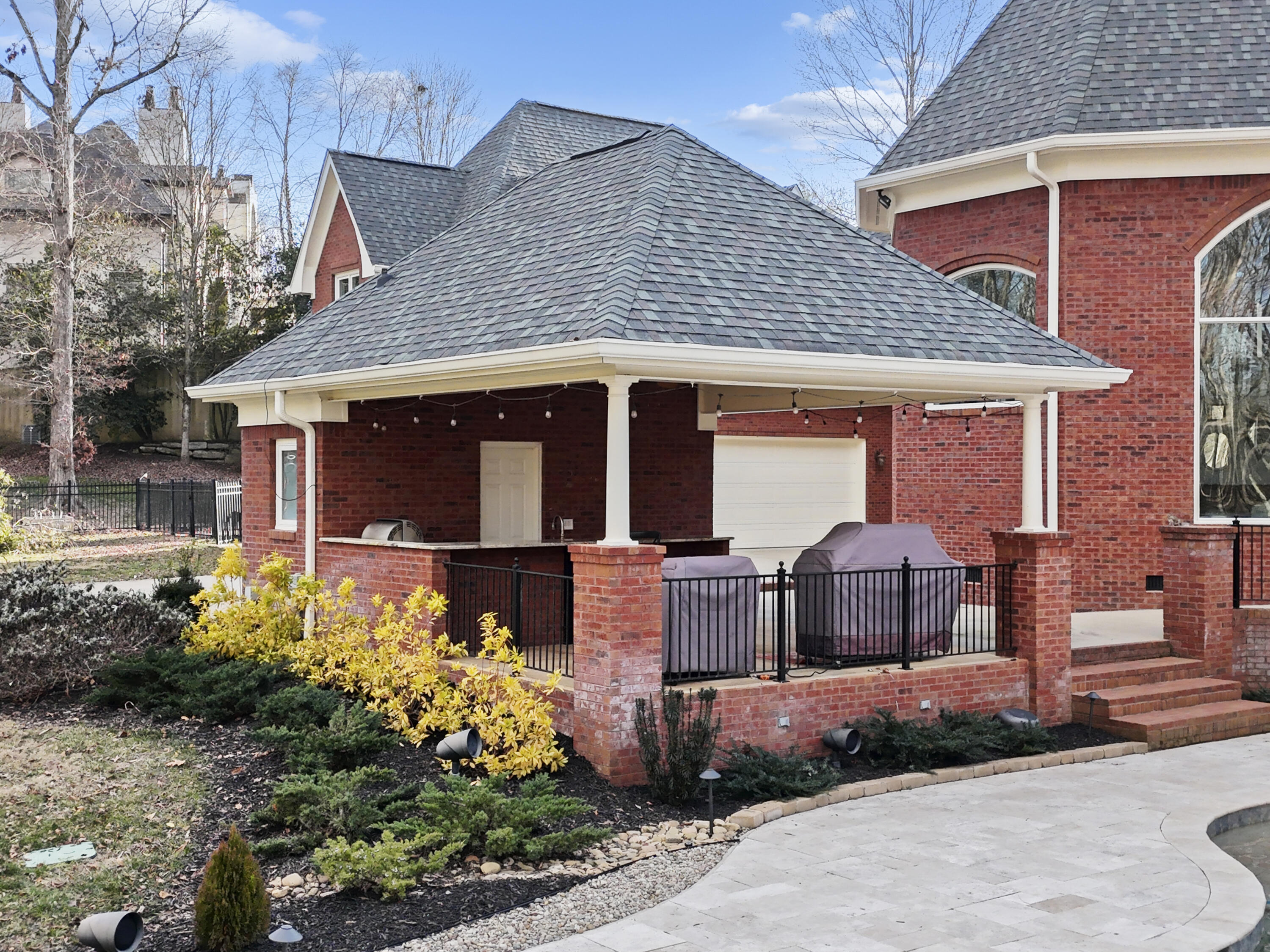 8831 Forest Creek Lane