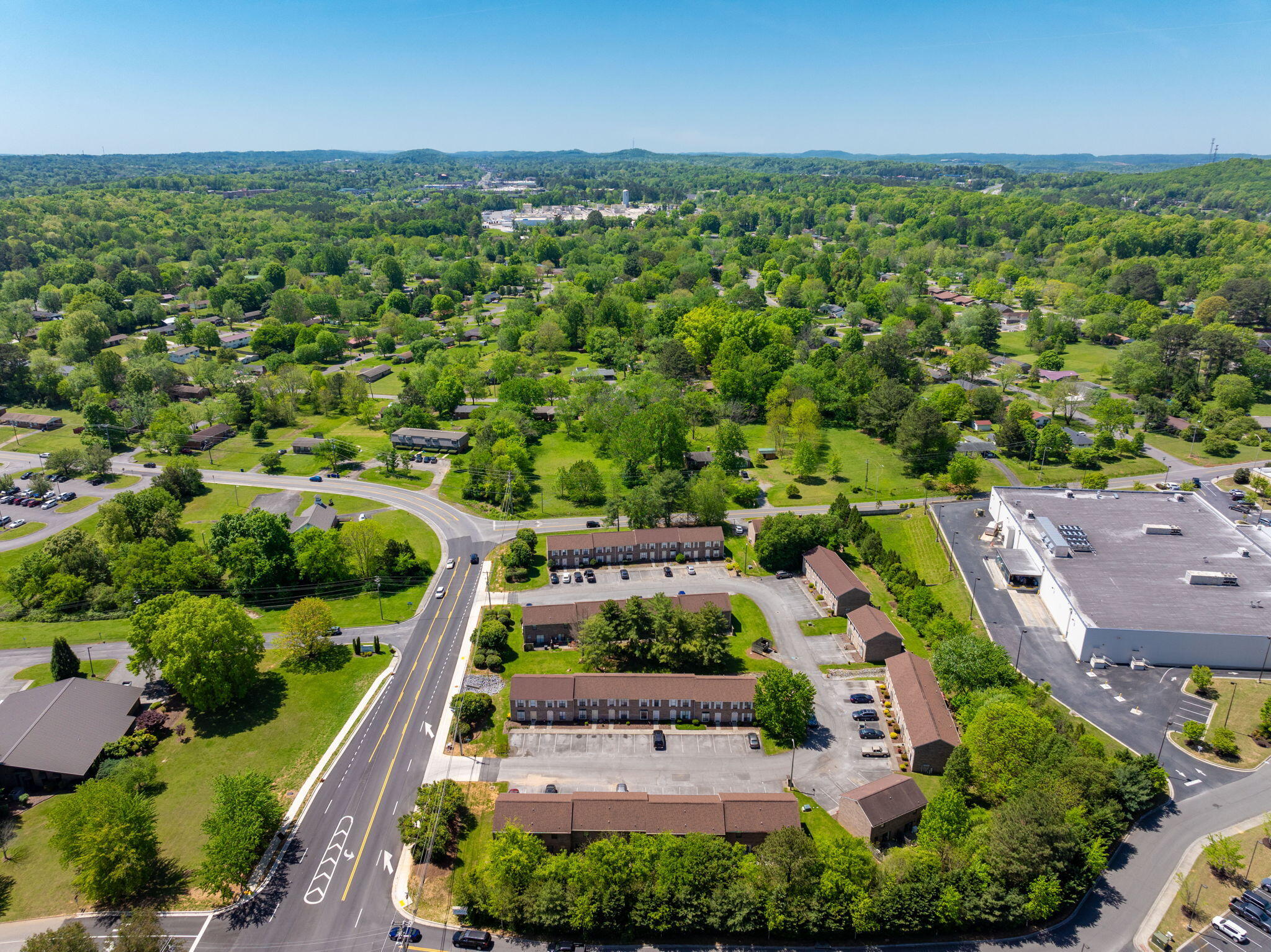 900 Stratford Circle NW