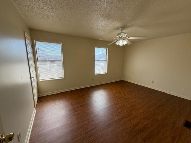 900 Stratford Circle NW