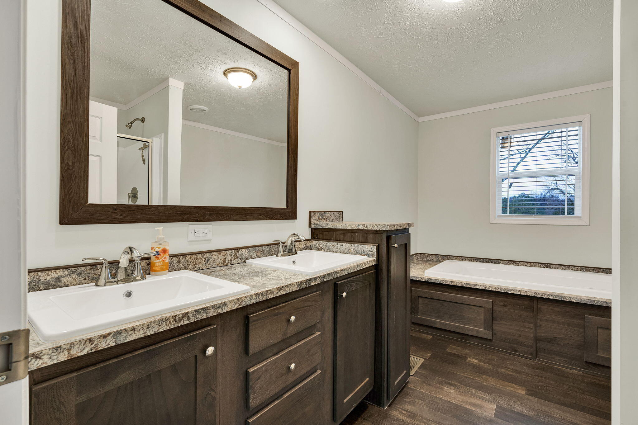 1215 Sweetwater Vonore Road