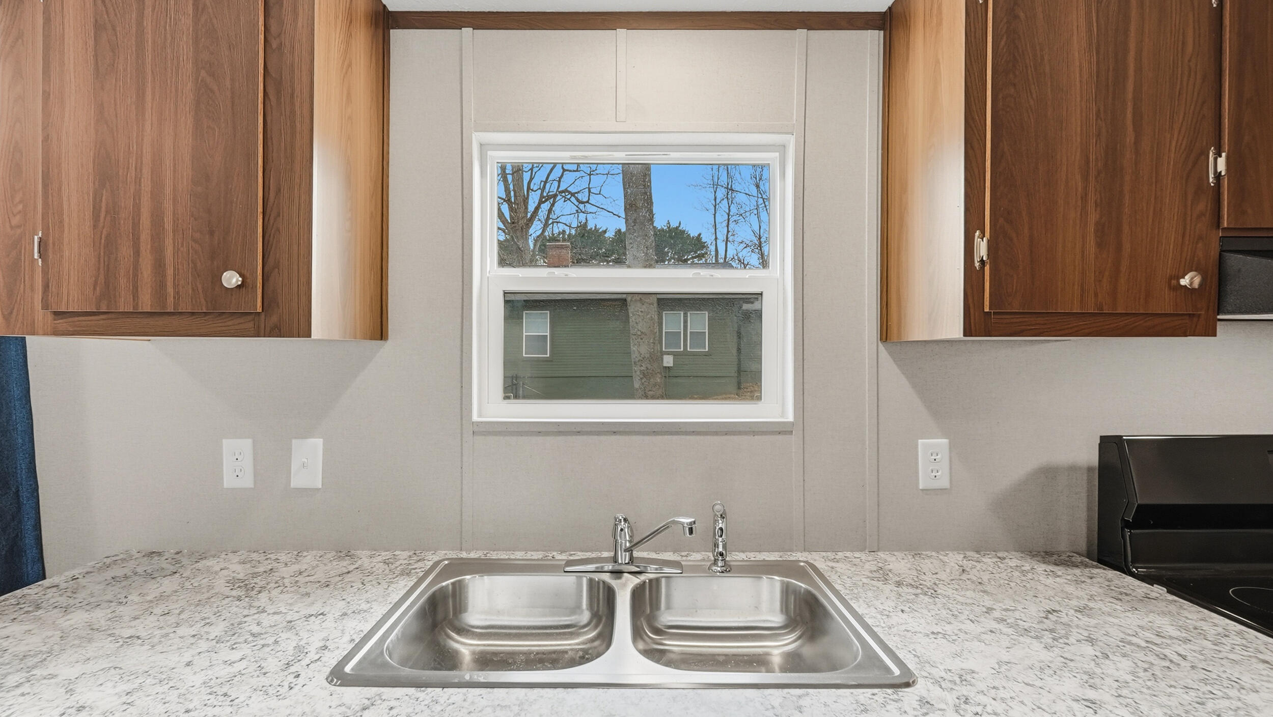 1003 Magnolia Street