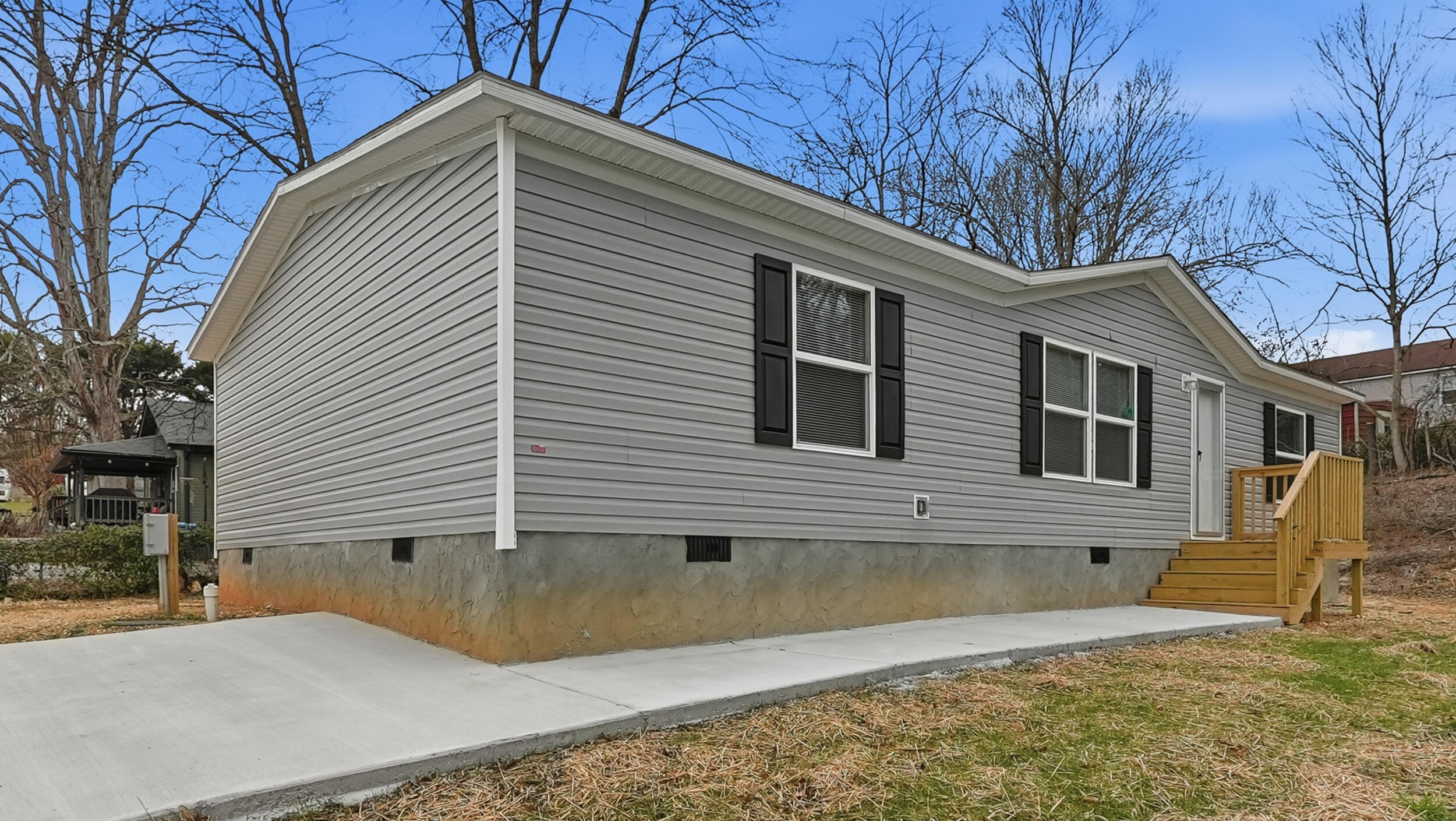 1003 Magnolia Street