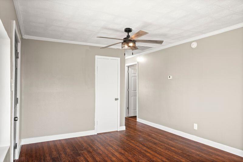 305 3rd Avenue, LaFayette