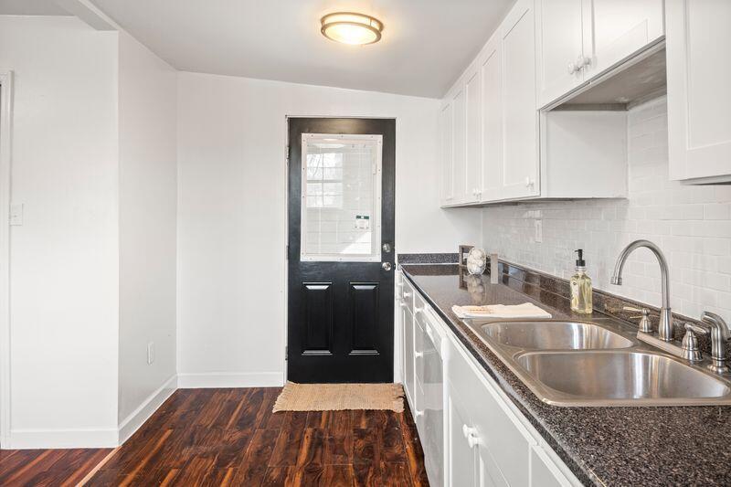 305 3rd Avenue, LaFayette