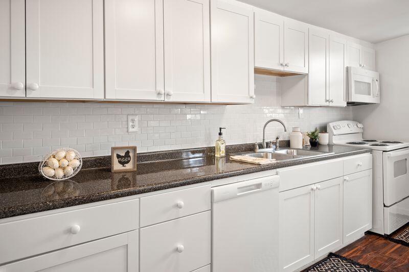 305 3rd Avenue, LaFayette