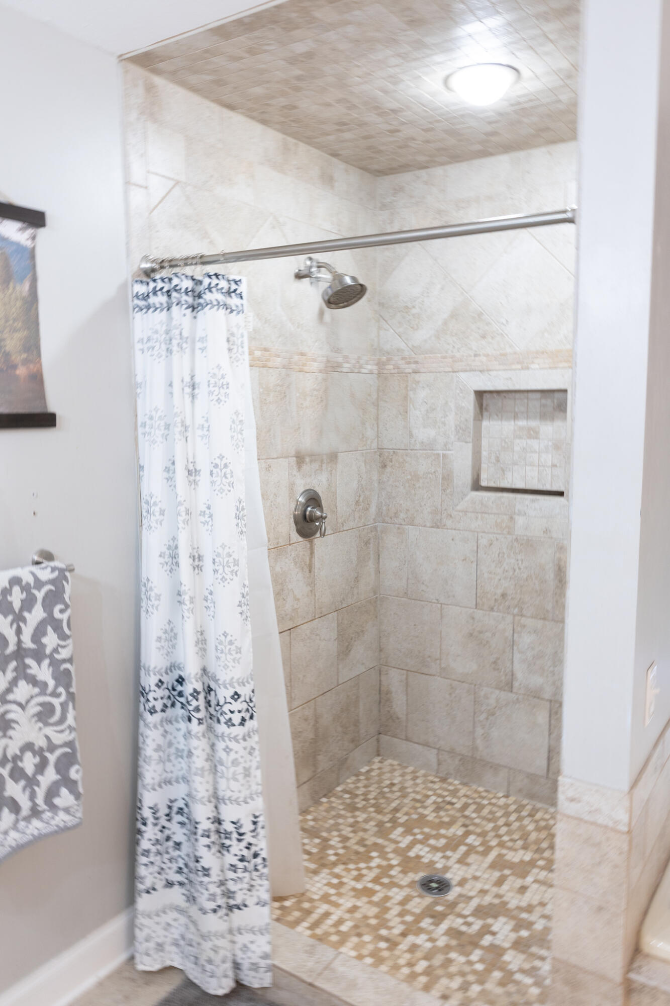 11 Hickory Ridge Trail