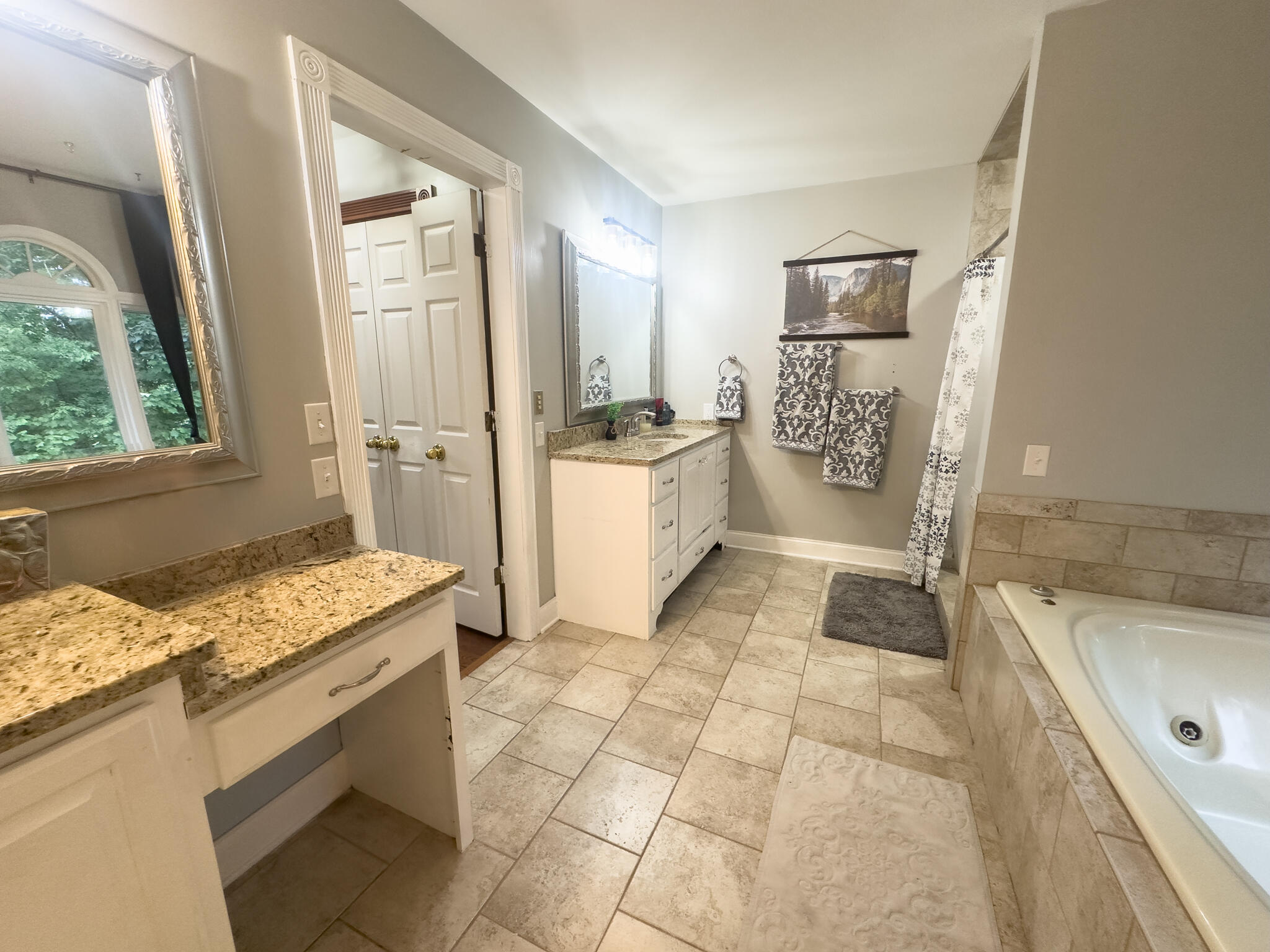 11 Hickory Ridge Trail