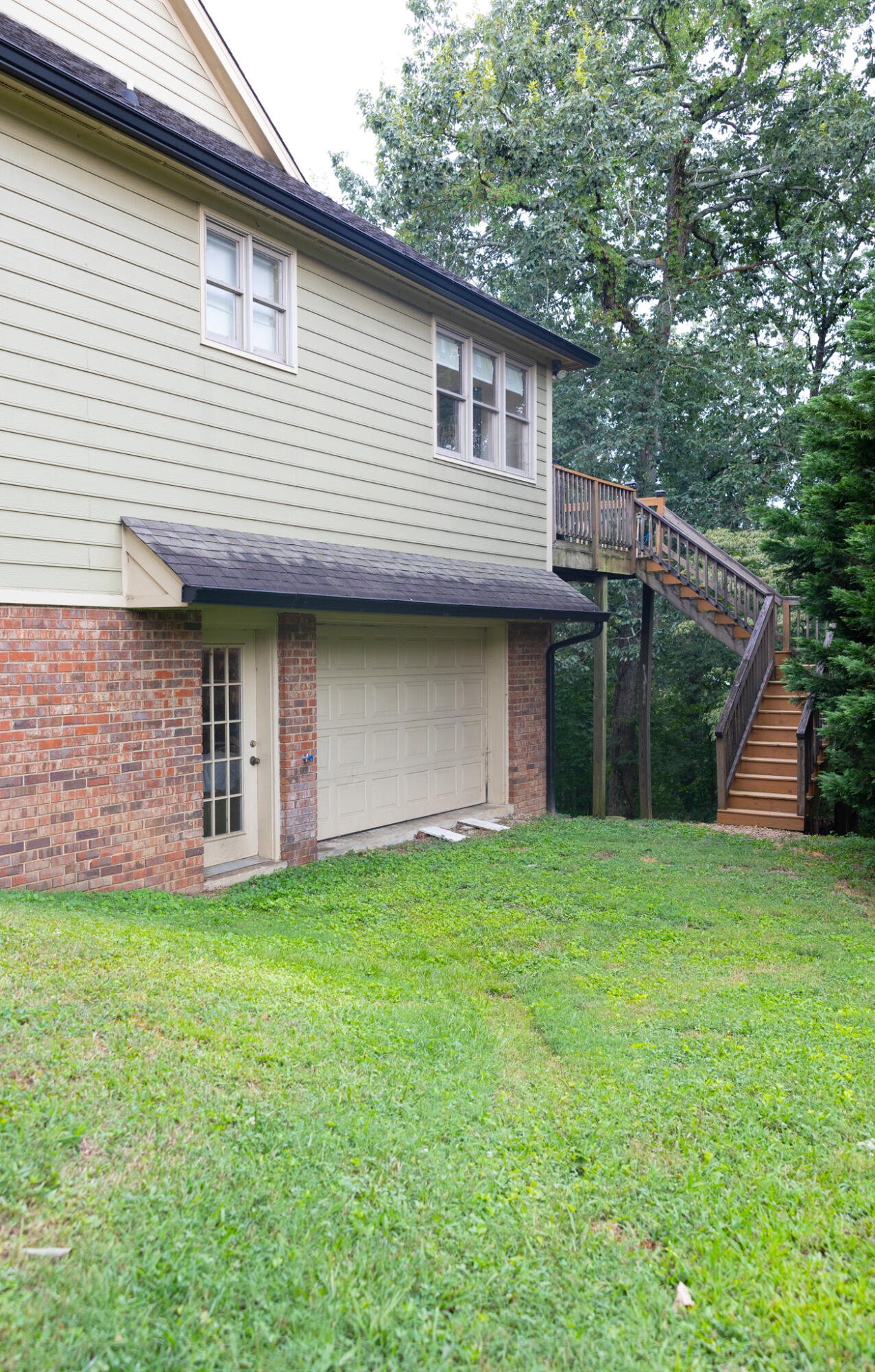 11 Hickory Ridge Trail