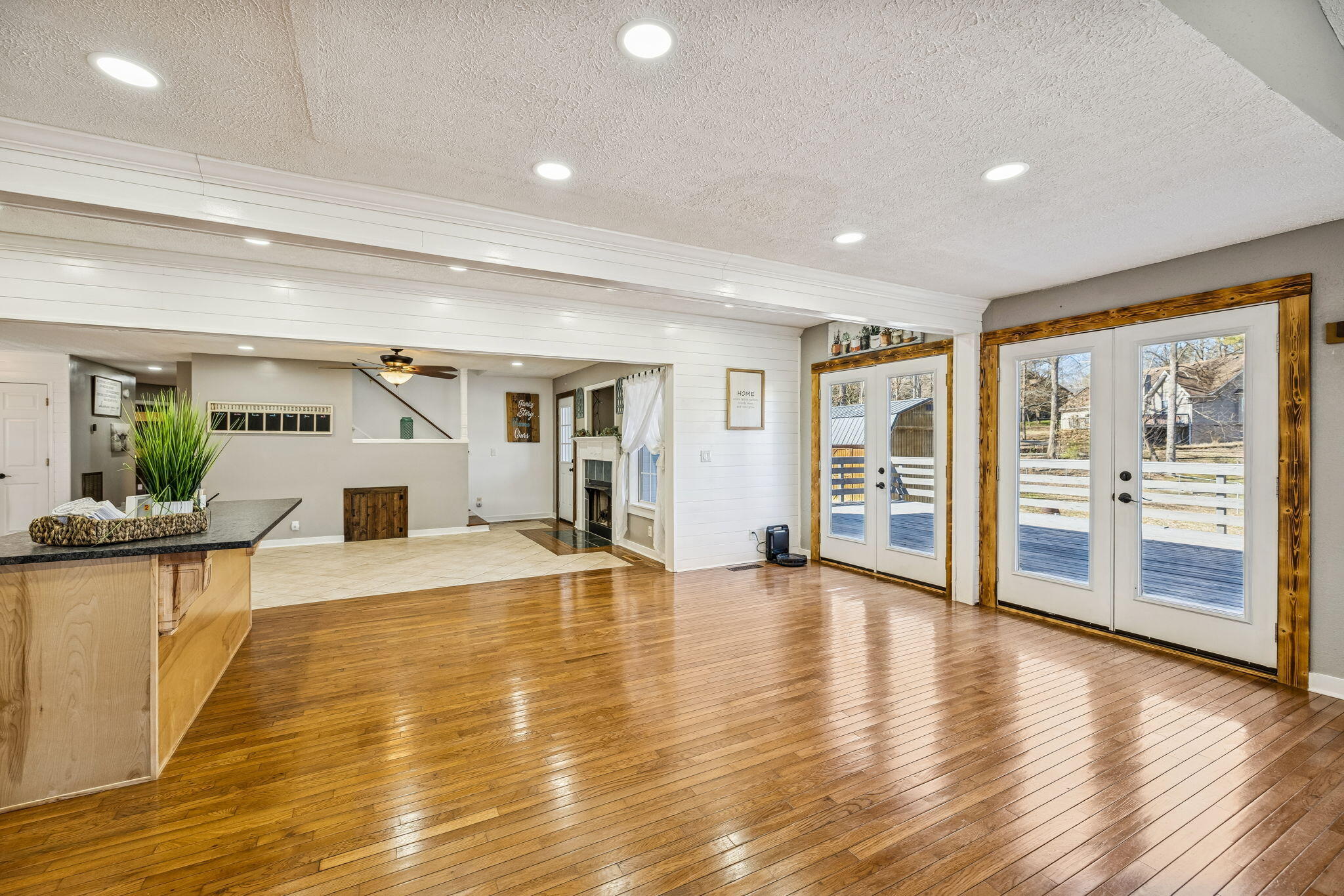 350 Alexander Road