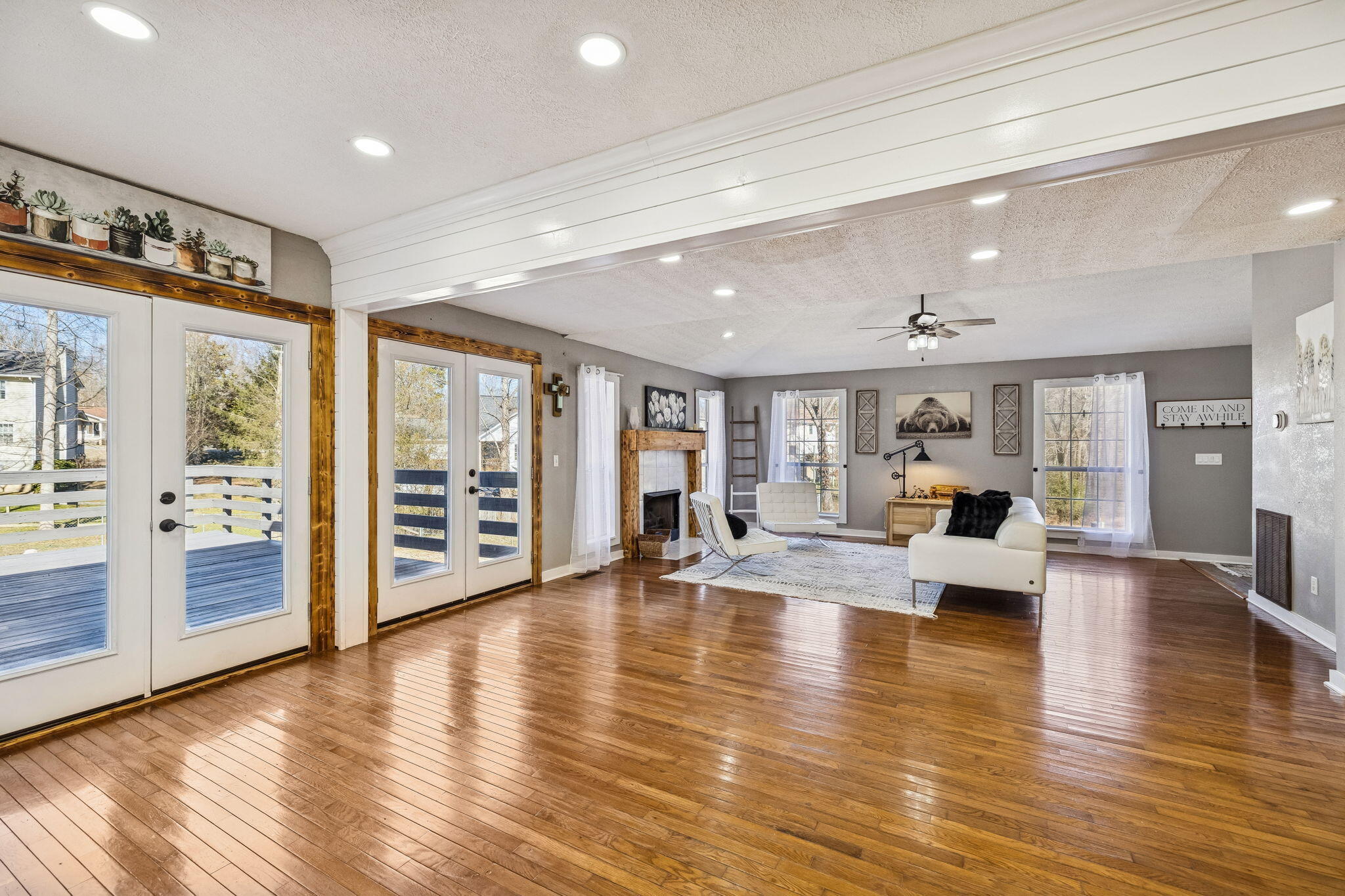 350 Alexander Road