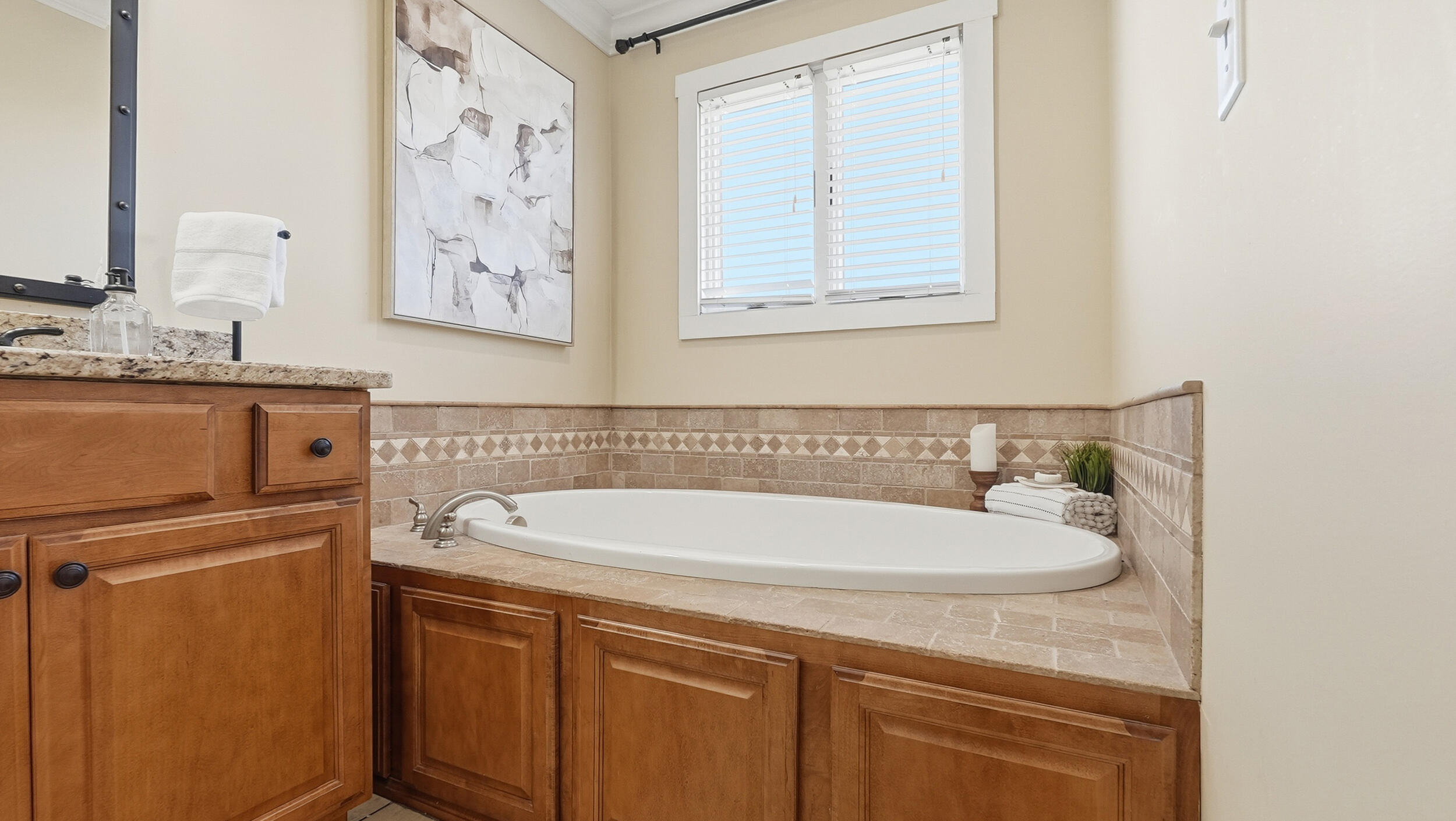 293 Covenant Drive NE