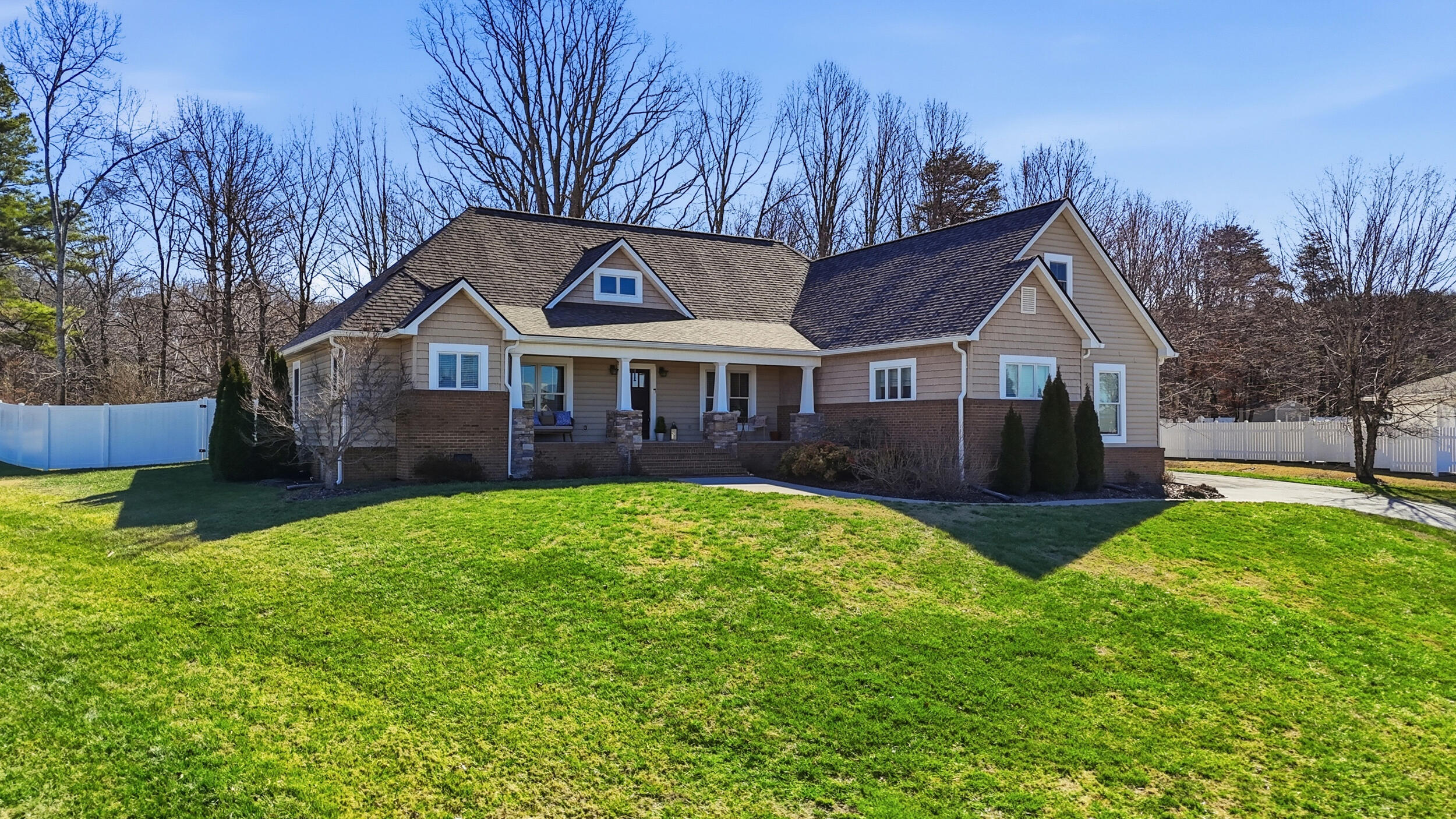 293 Covenant Drive NE