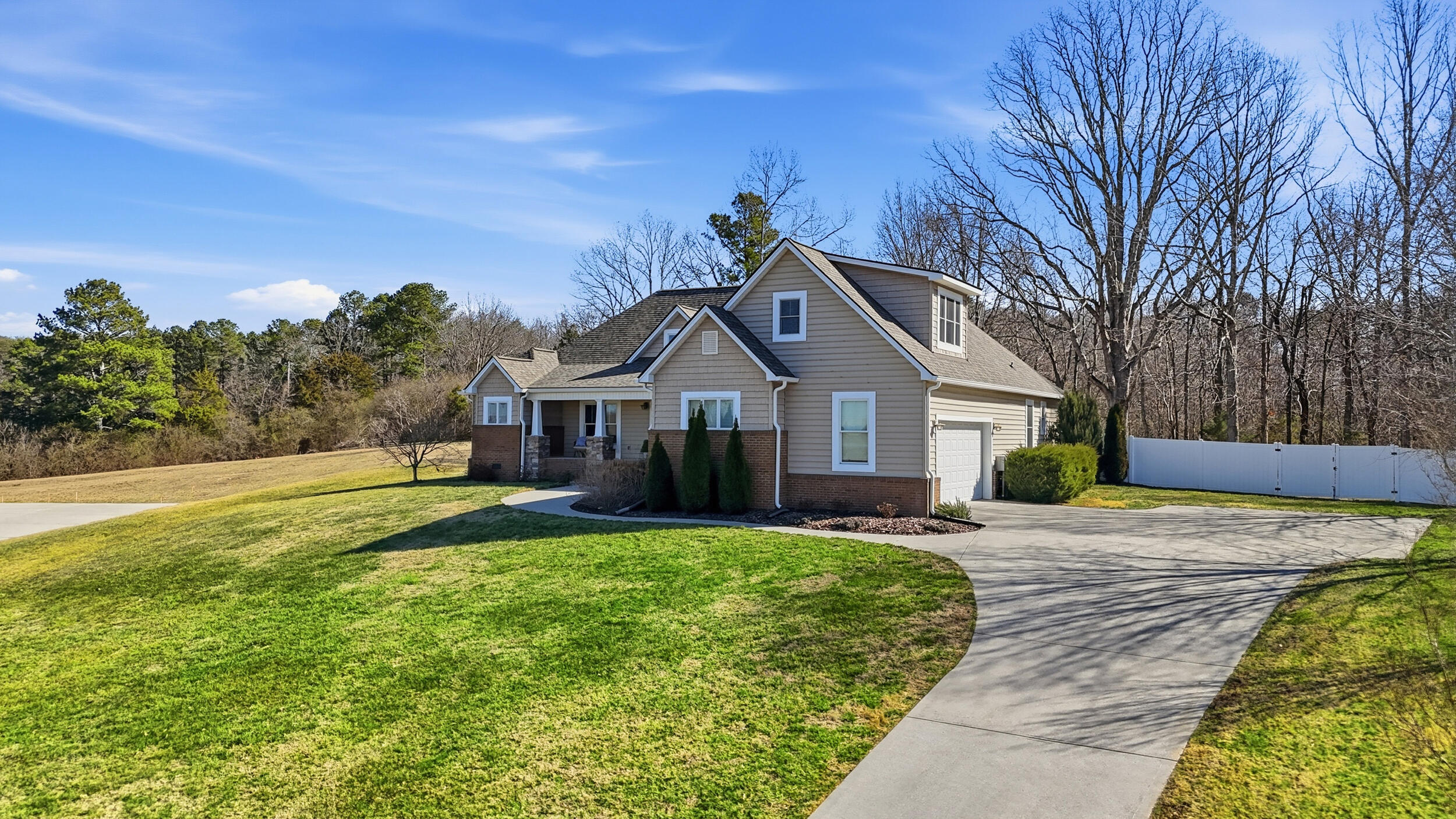 293 Covenant Drive NE