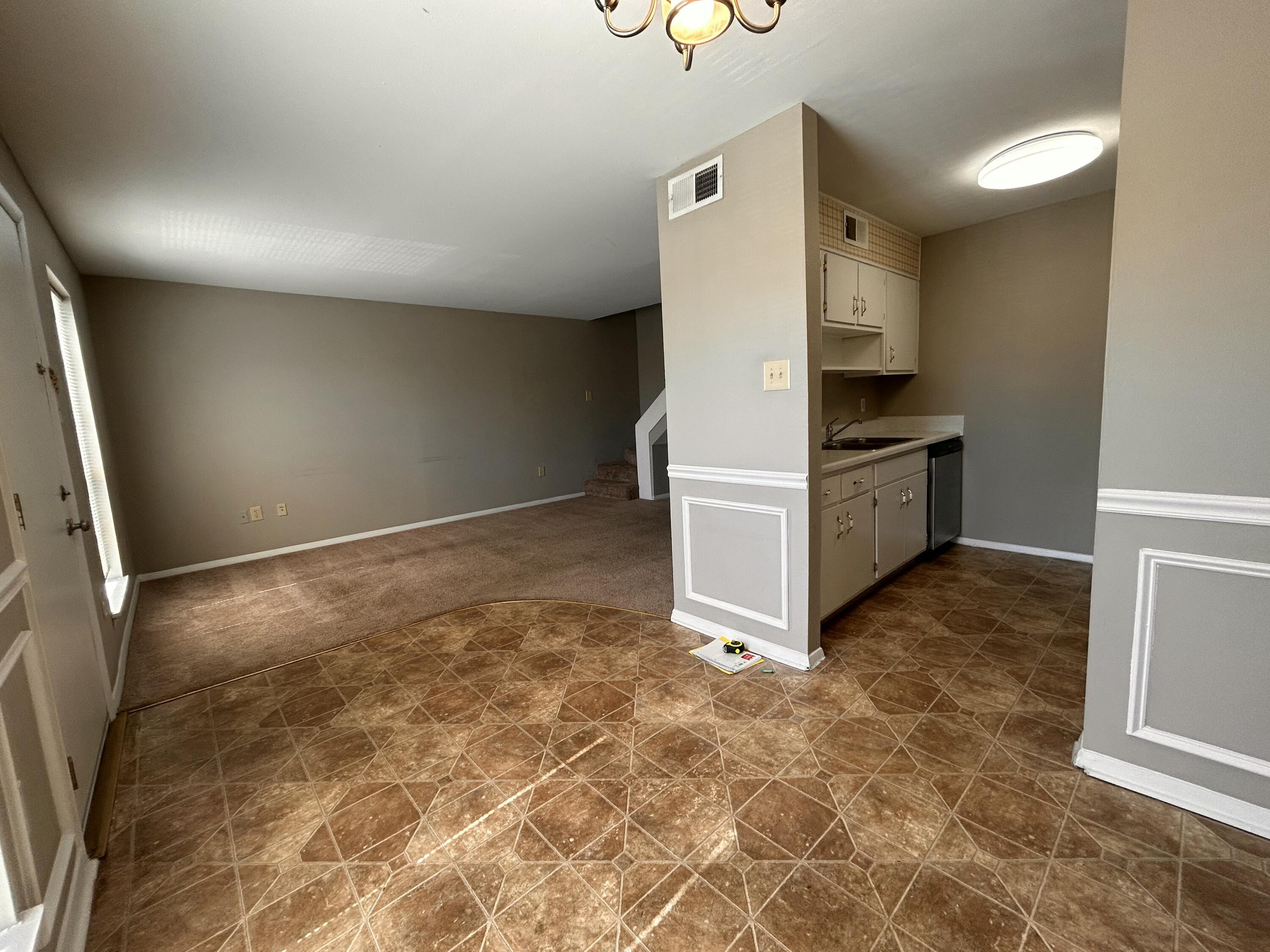 900 Mountain Creek Road, D59