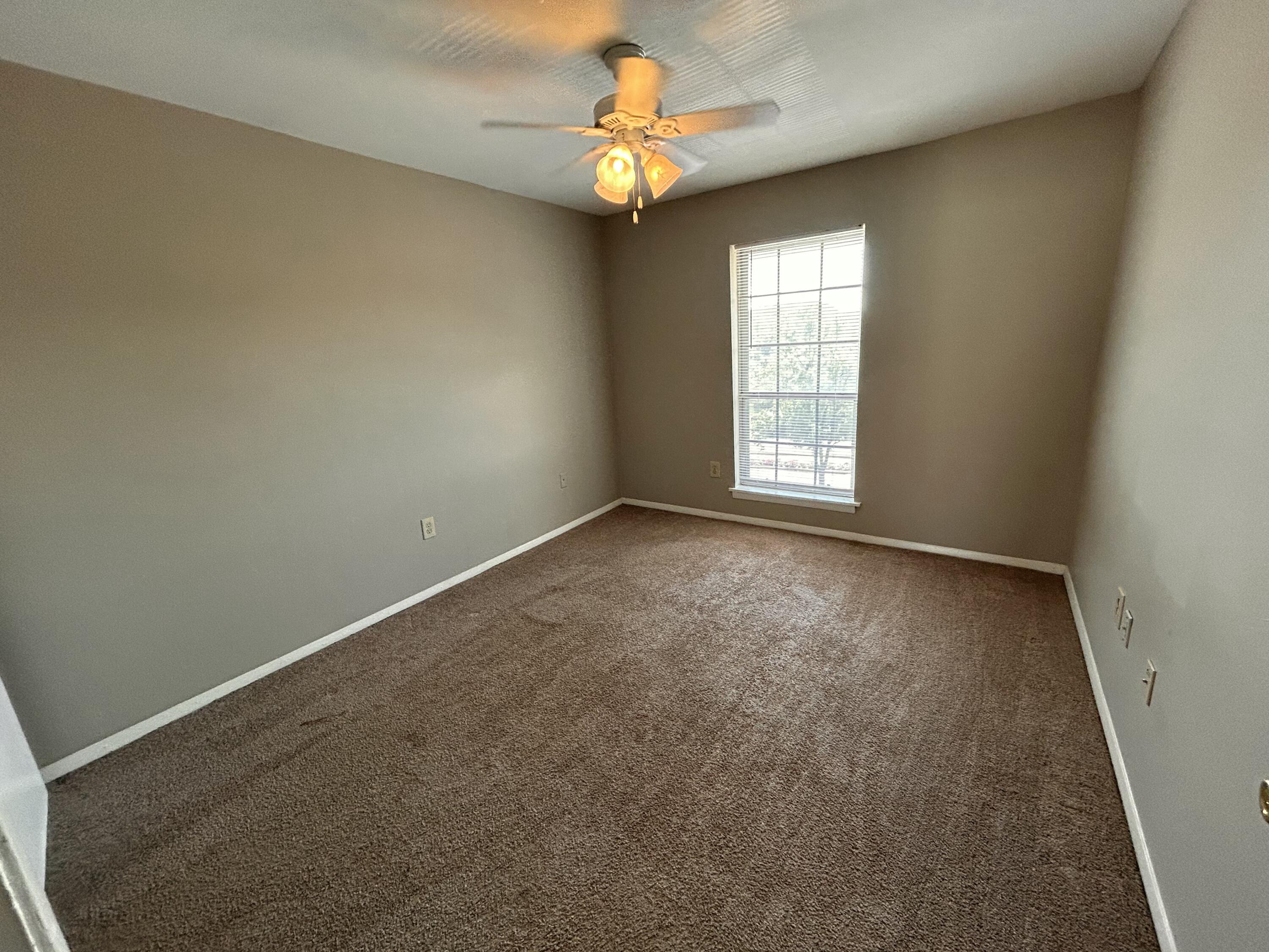 900 Mountain Creek Road, D59