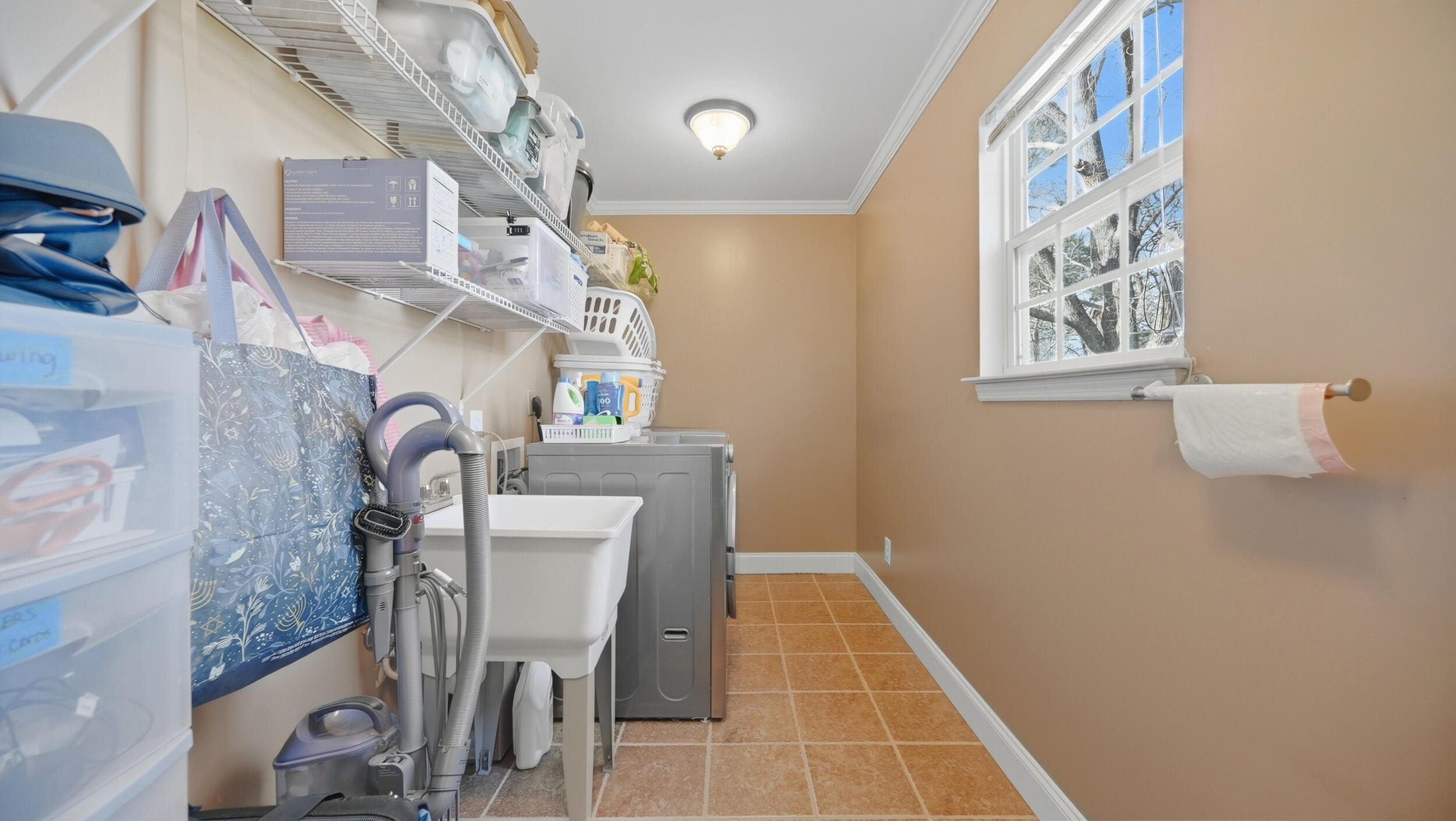 210 Hiwassee Drive NE