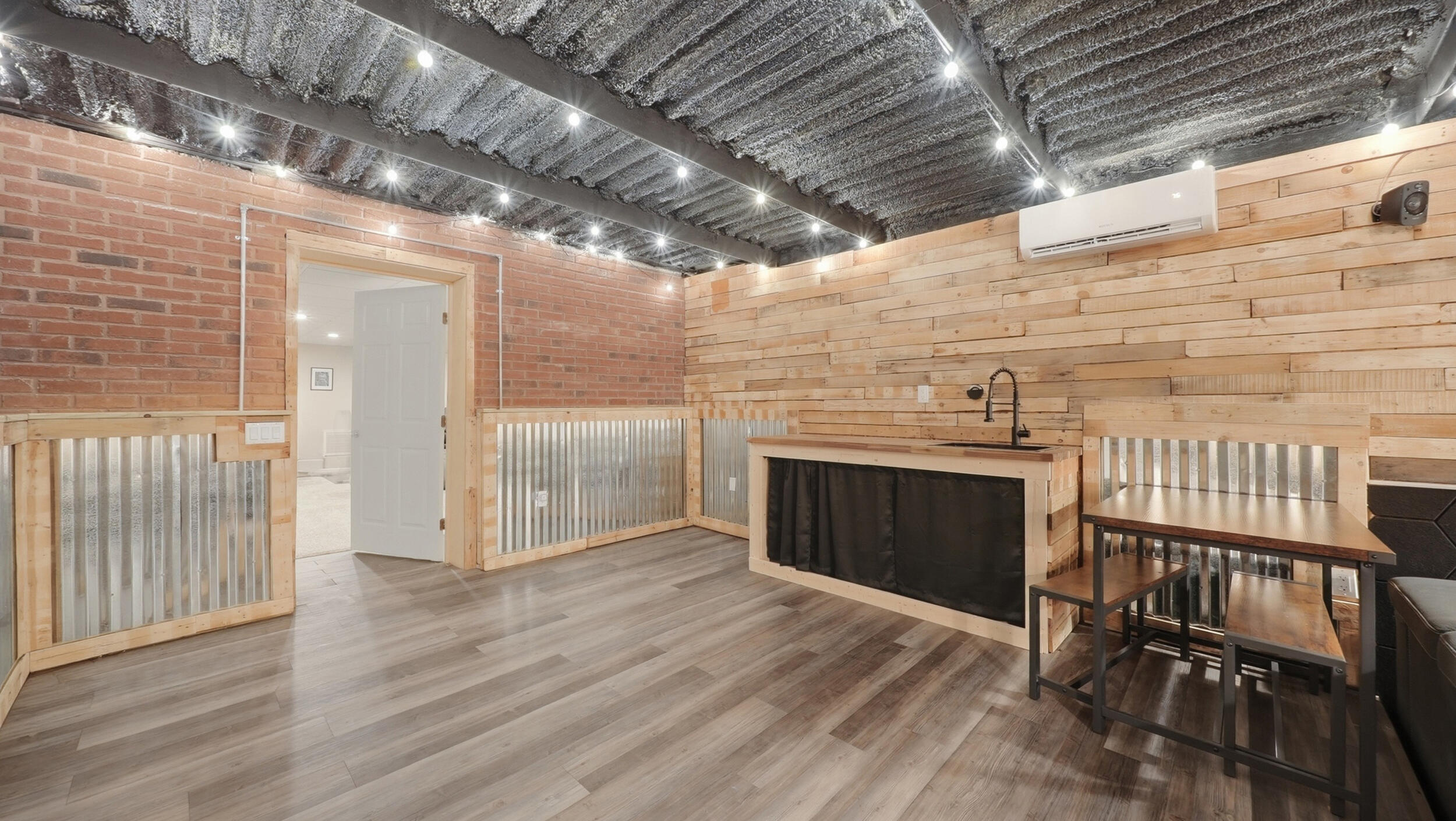 210 Hiwassee Drive NE