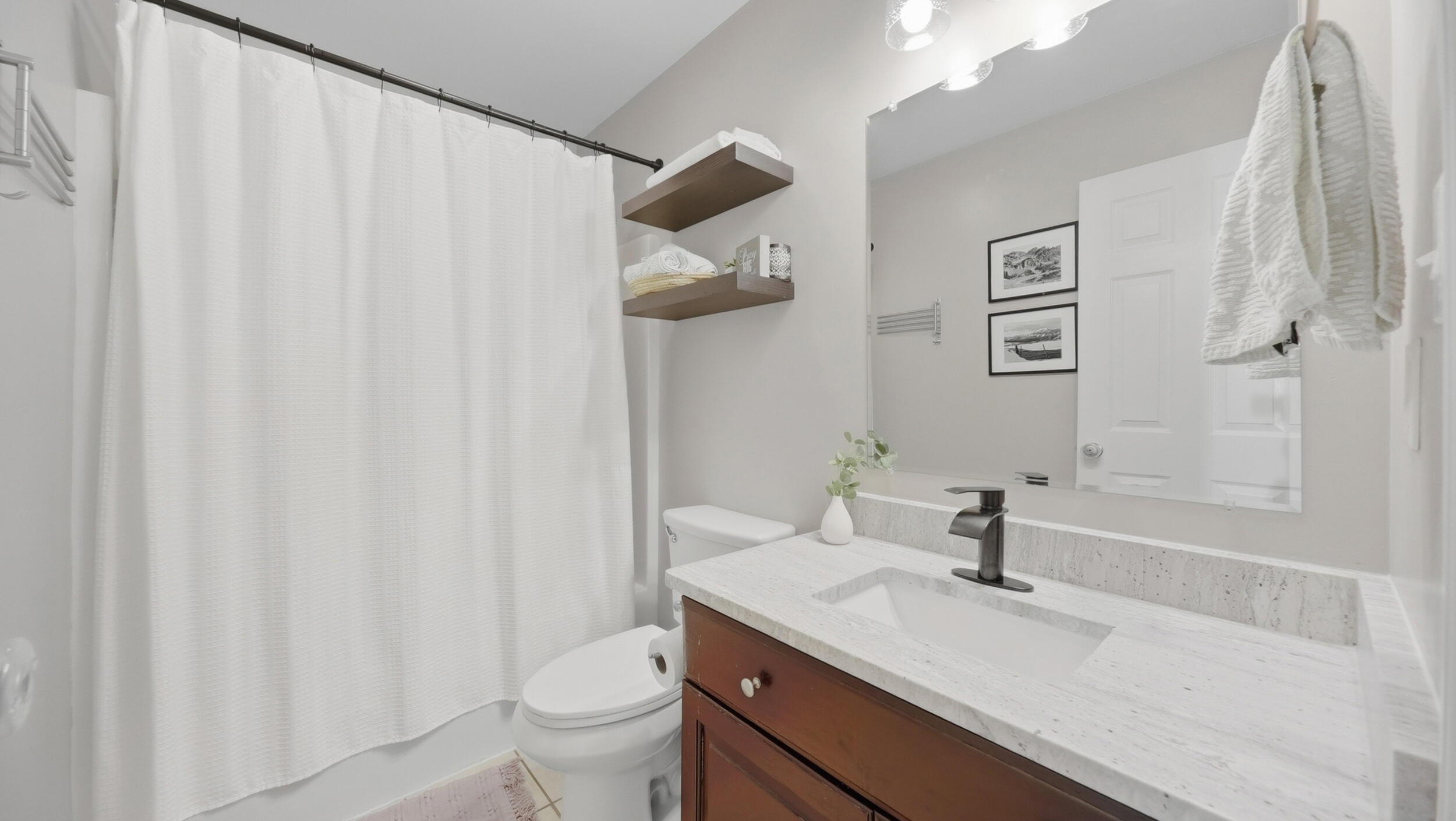 210 Hiwassee Drive NE