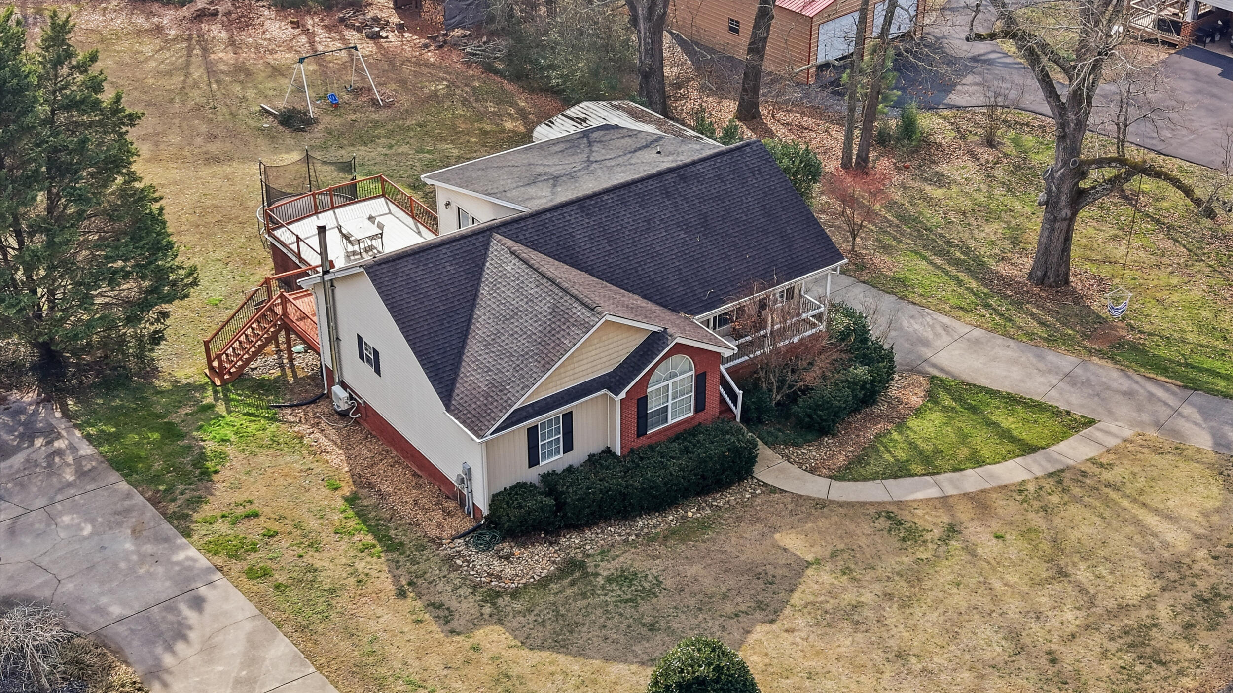 210 Hiwassee Drive NE